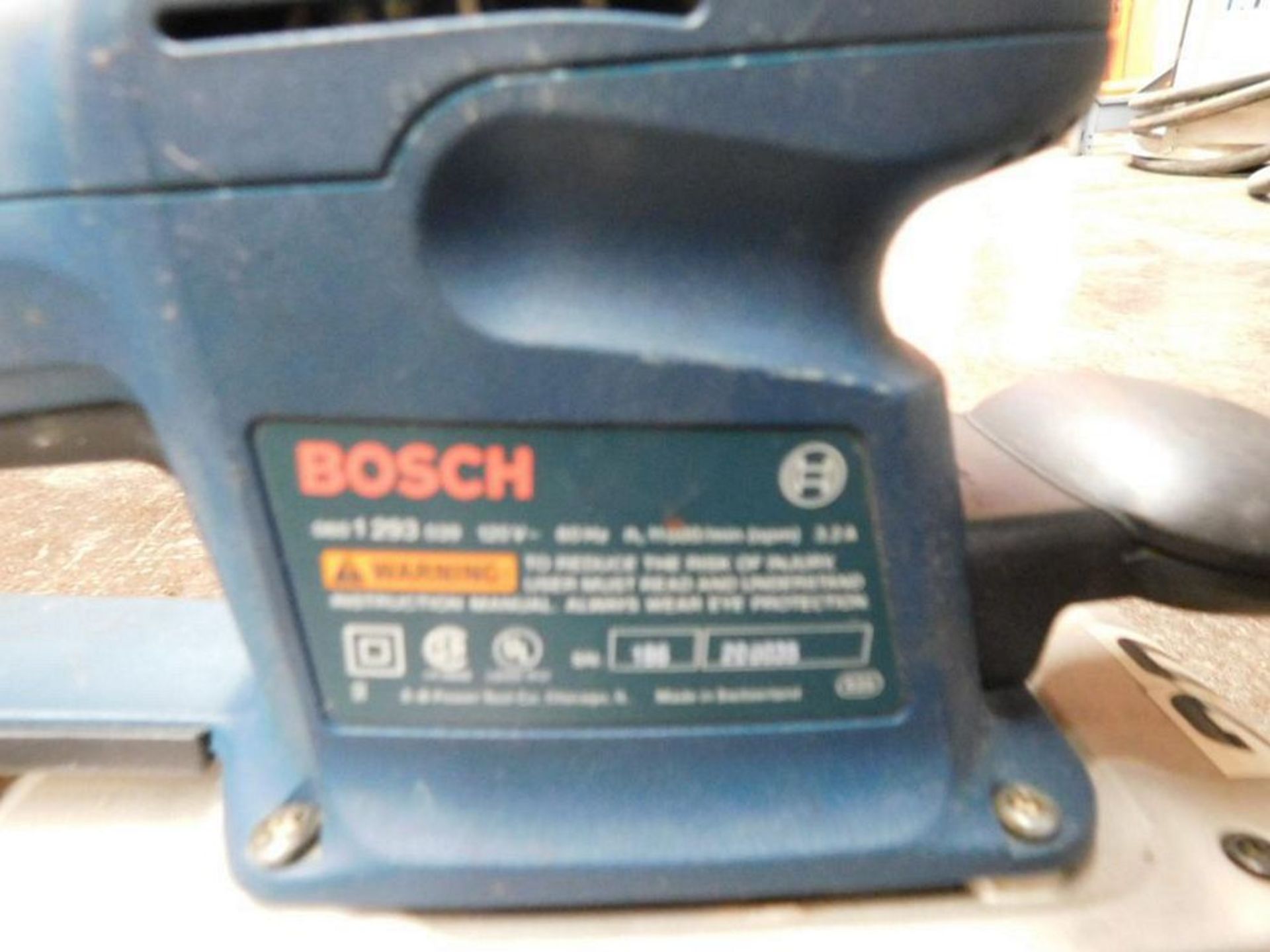 Bosch 1293 Sander w/Dust Collection Bag (LOCATION: 318 N. Milwaukee Ave., Wheeling, IL 60090) - Image 3 of 4