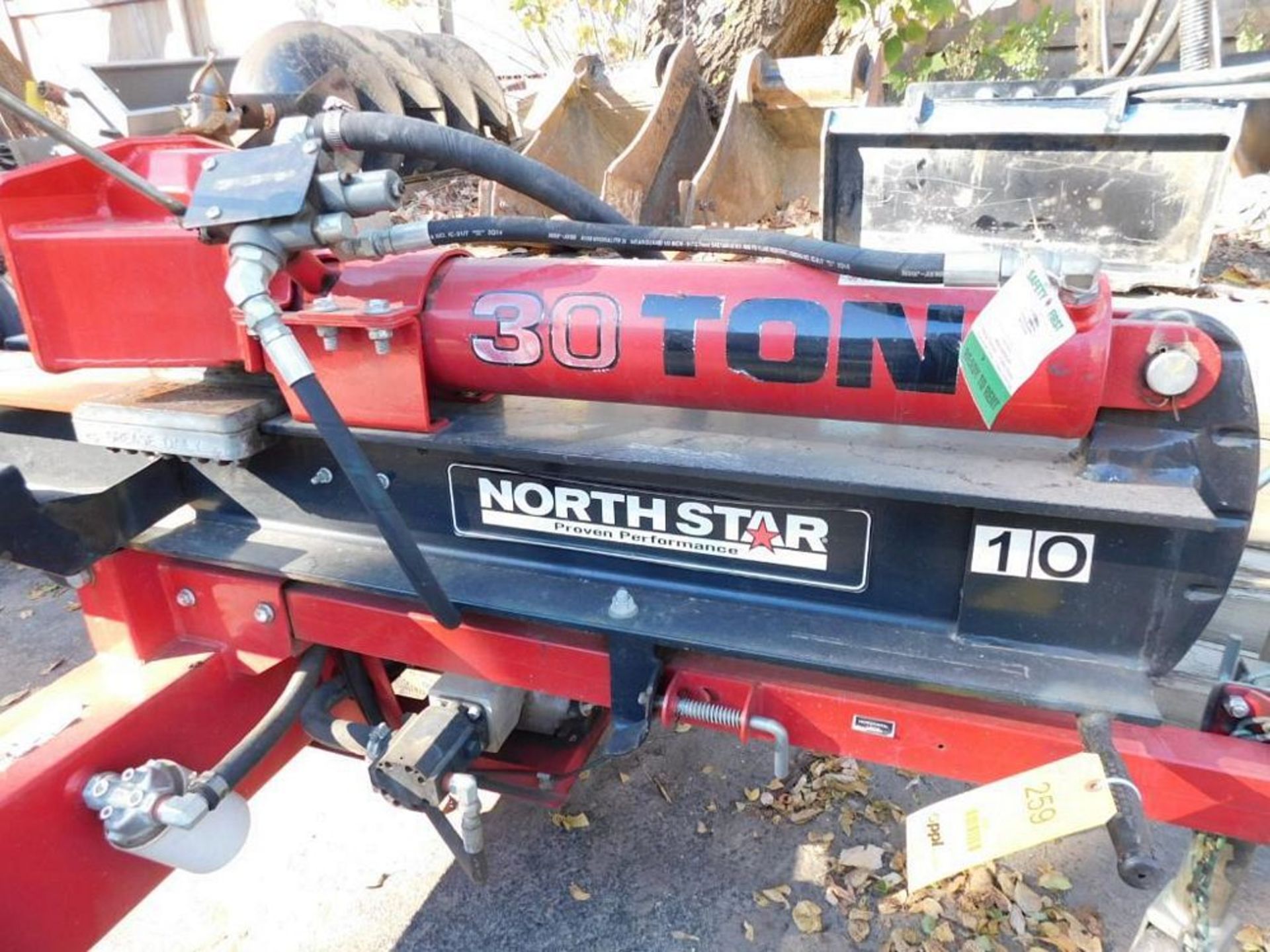 NorthStar 30-Ton Towable Log Splitter w/Honda GX200 Gas Motor, 2" Trailer Ball Hitch (#10) ( - Image 3 of 7