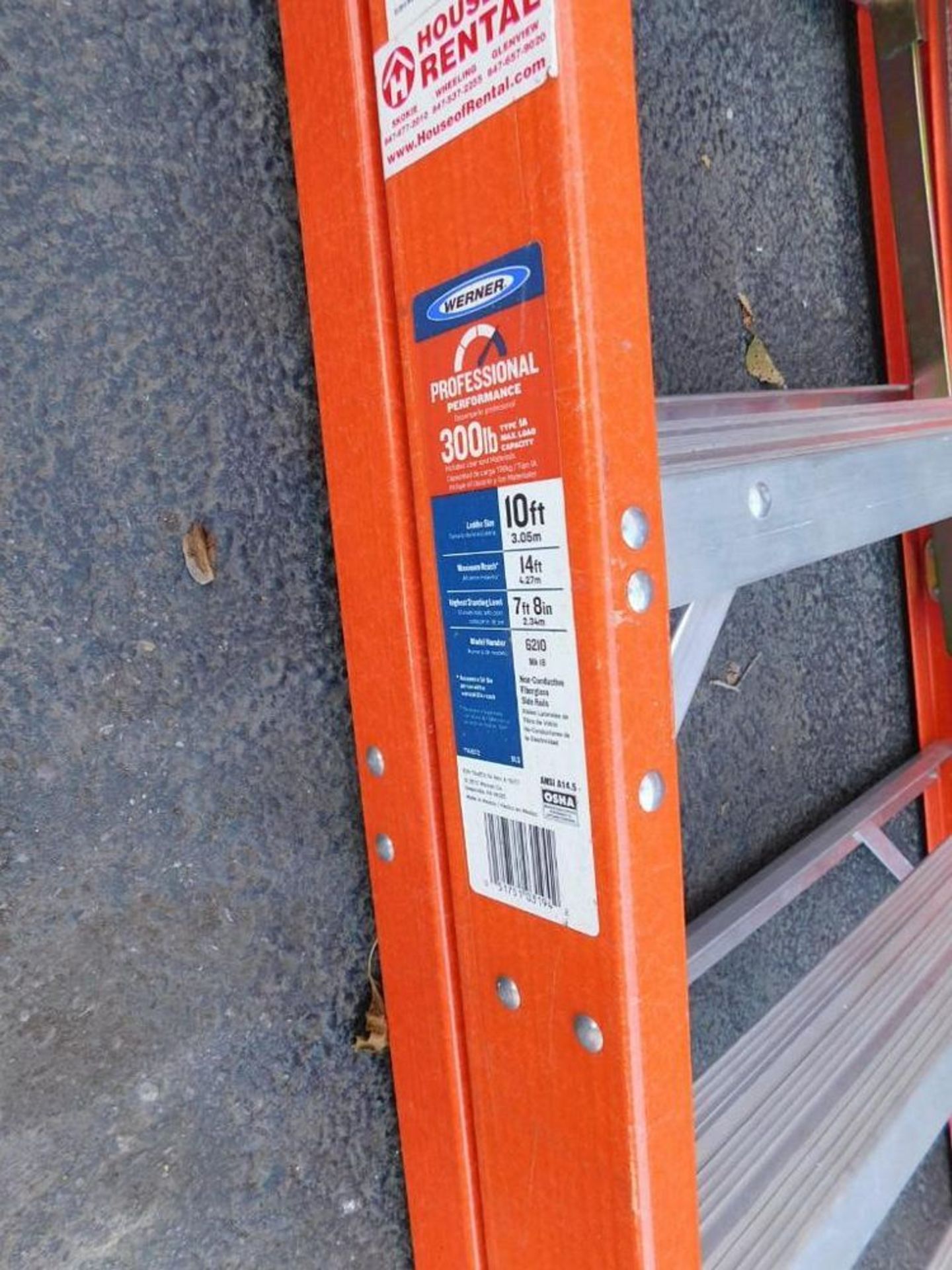 10' Werner A Frame Fiberglass Ladder (LOCATION: 318 N. Milwaukee Ave., Wheeling, IL 60090) - Image 3 of 3