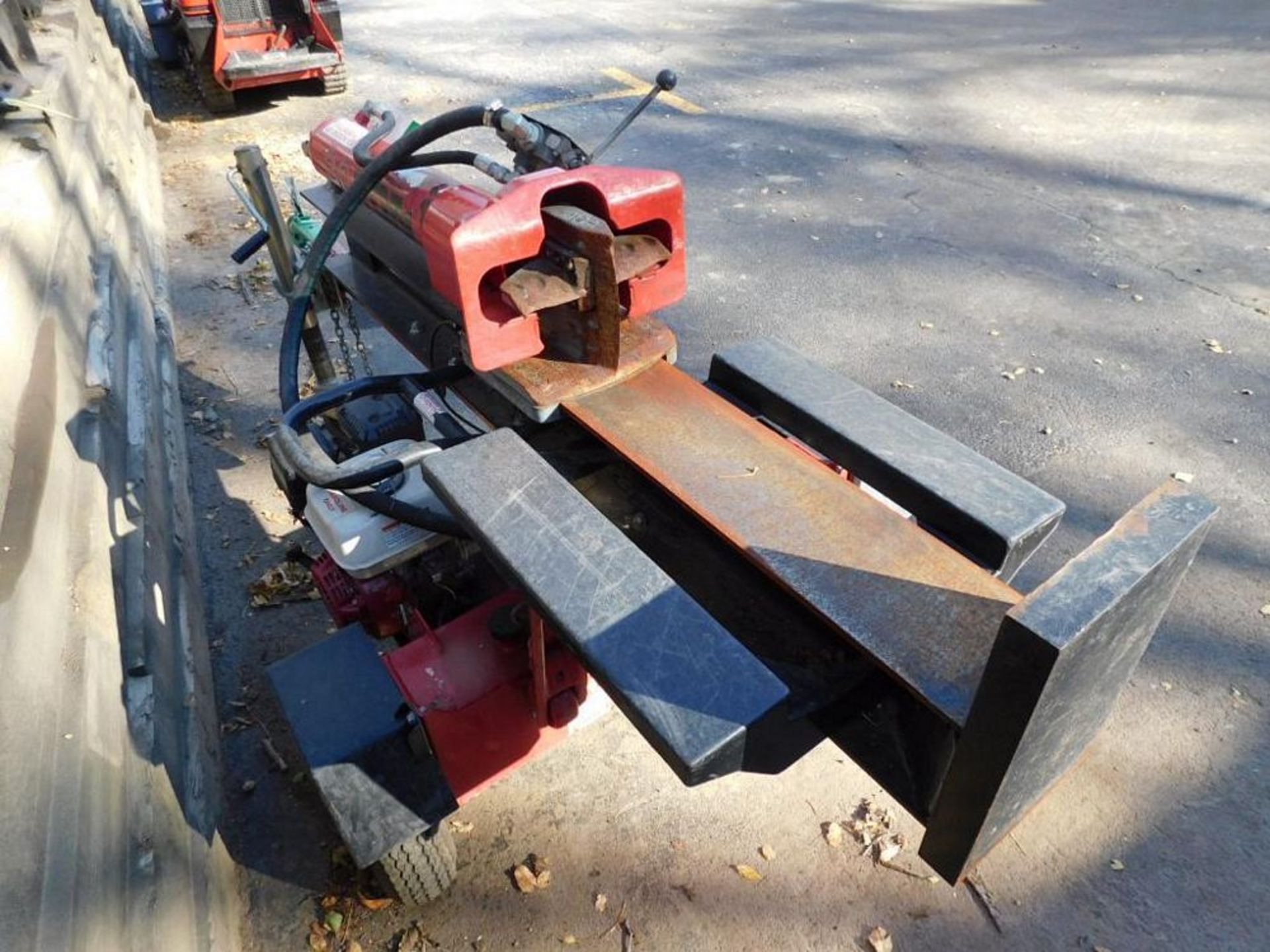 NorthStar 30-Ton Towable Log Splitter w/Honda GX200 Gas Motor, 2" Trailer Ball Hitch (#10) ( - Image 5 of 7