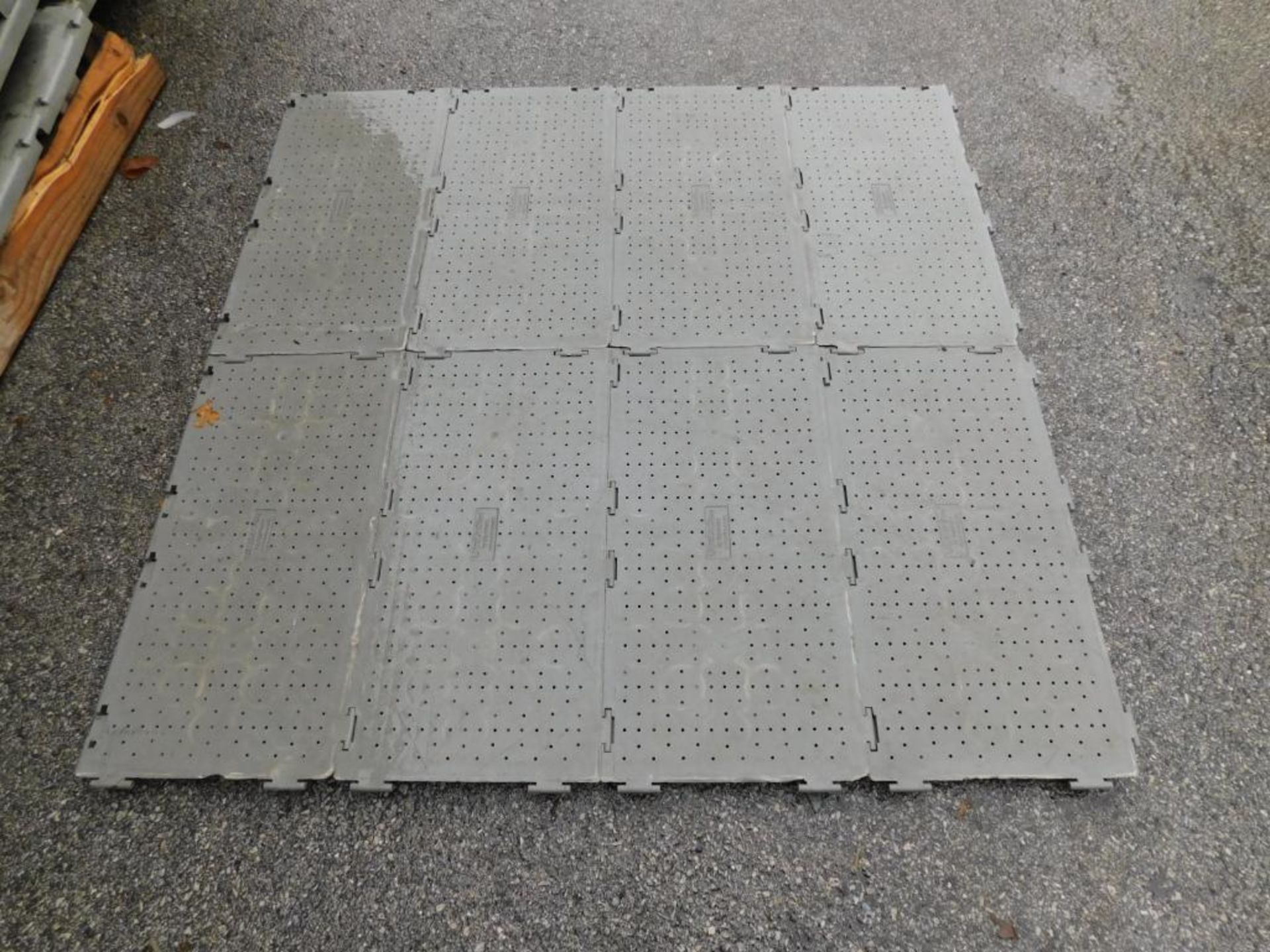 LOT: (50) 4' x 4' Event Deck Portable Flooring w/Drain Holes, Dark Gray, B Grade (LOCATION: 5115 - Image 2 of 3