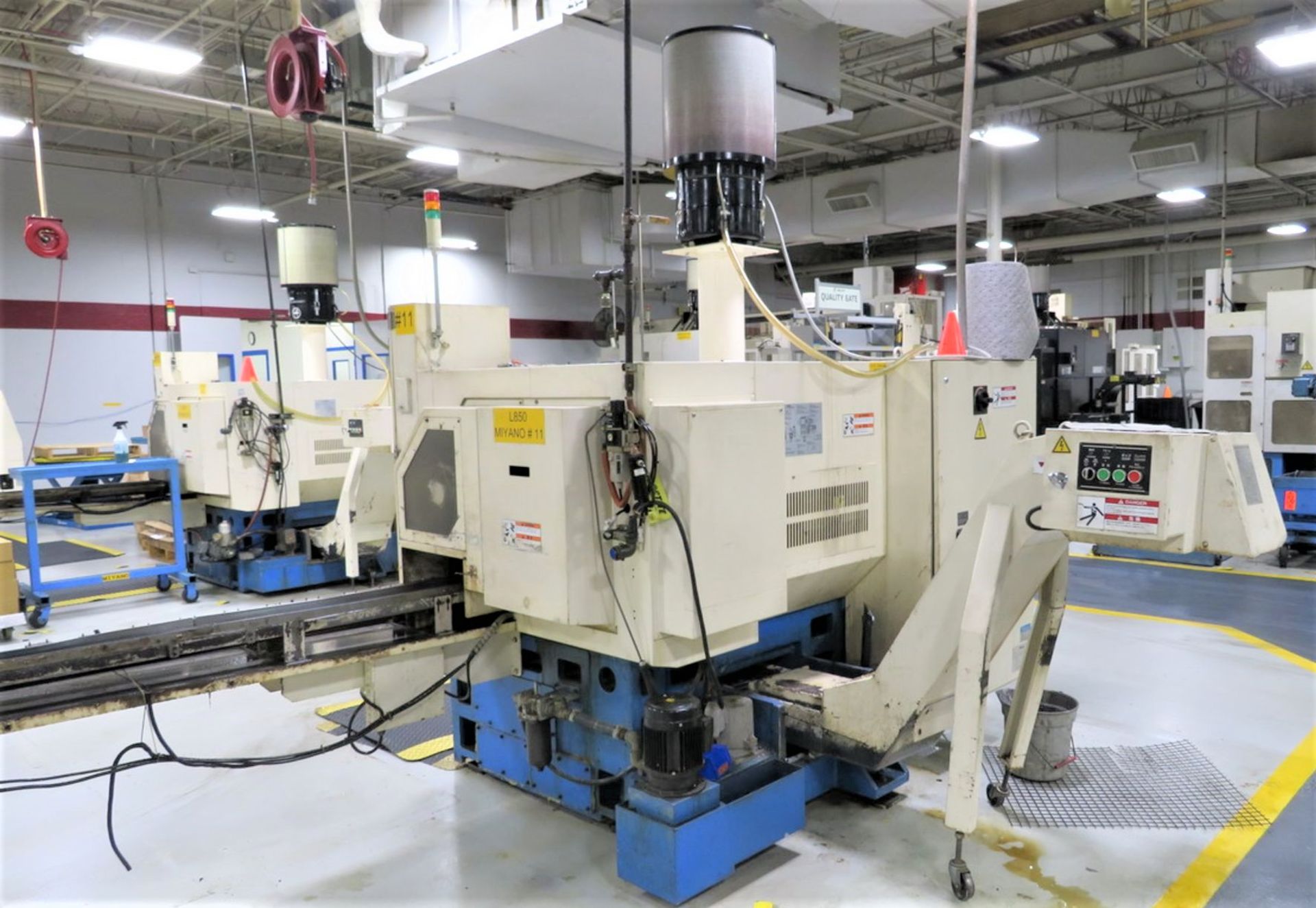 2006 MIYANO LZ-02R CNC 3-AXIS CHUCKER W/ROBOTIC LOADING AND LIVE TOOLING, S/N 3XR20010 - Image 6 of 9