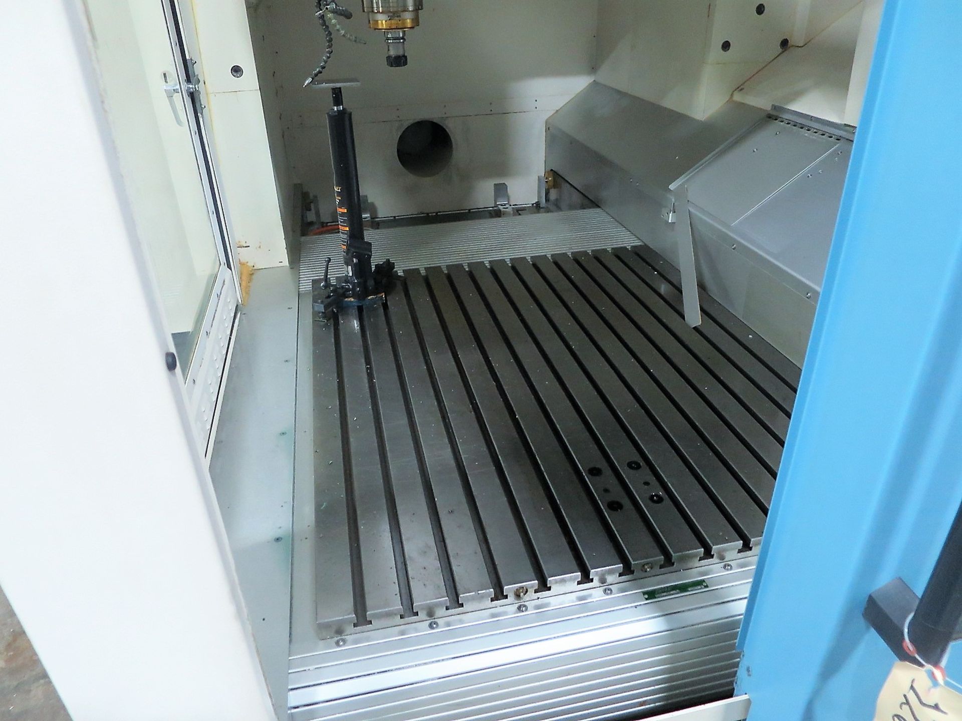 RODERS RFM 1000 CNC 3-AXIS VERTICAL MACHINING CENTER, - Image 7 of 16