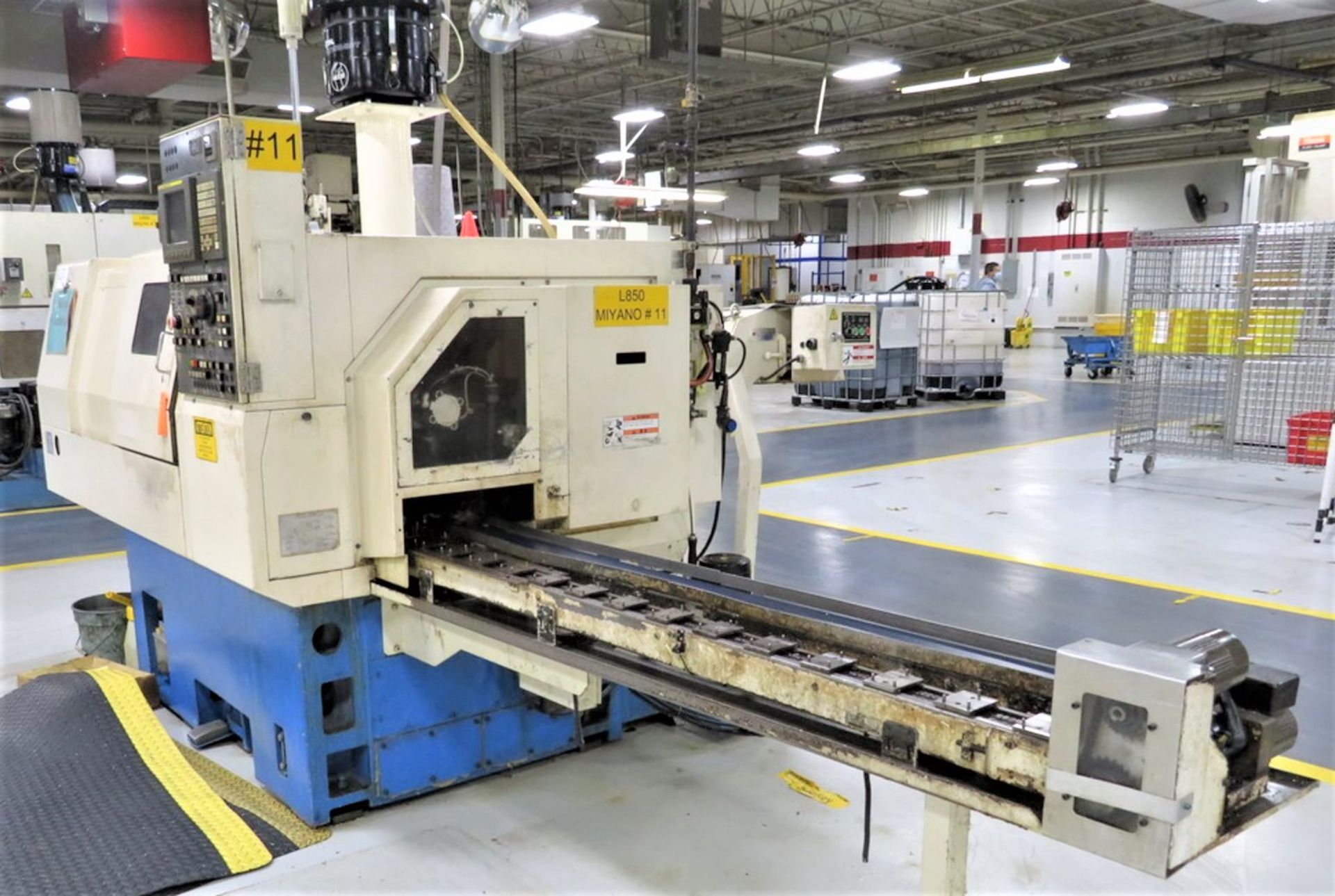 MIYANO LZ-02R CNC 3-AXIS CHUCKER W/ROBOTIC LOADING & LIVE TOOLING, S/N 3XR20010, NEW 2006 - Image 2 of 9