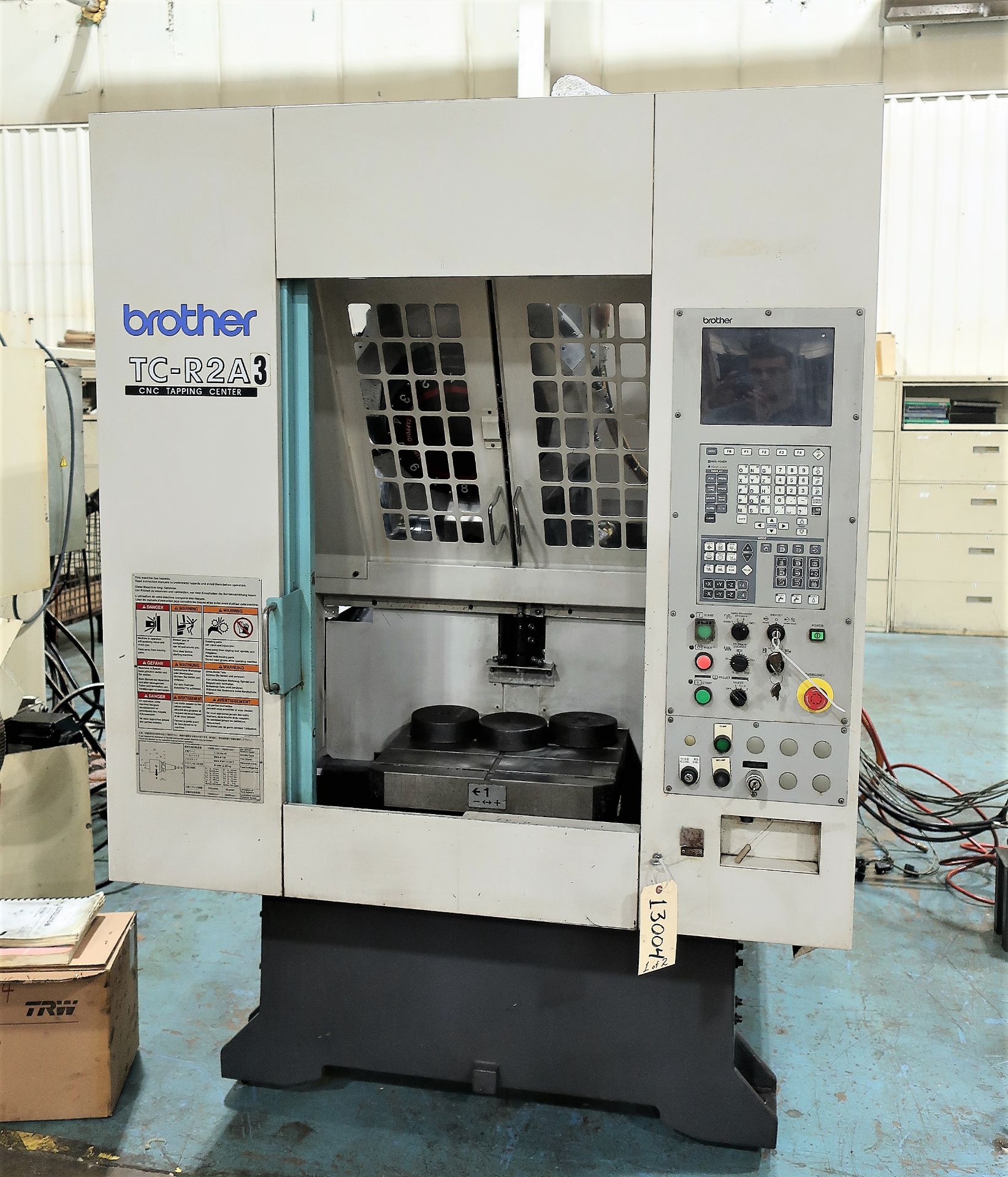BROTHER TC-R2A CNC DRILL/TAP VERTICAL MACHINING CENTER W/PALLET CHANGER, S/N 111153, NEW 2001