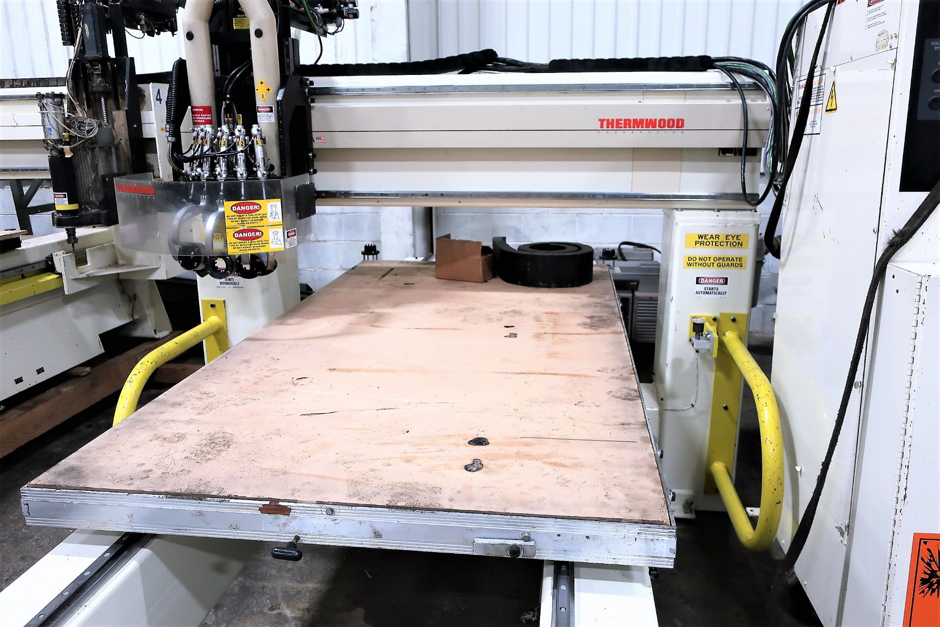 4'x8' THERMWOOD C40 3-AXIS CNC ROUTER, S/N CS400430904, NEW 2004 - Image 3 of 9