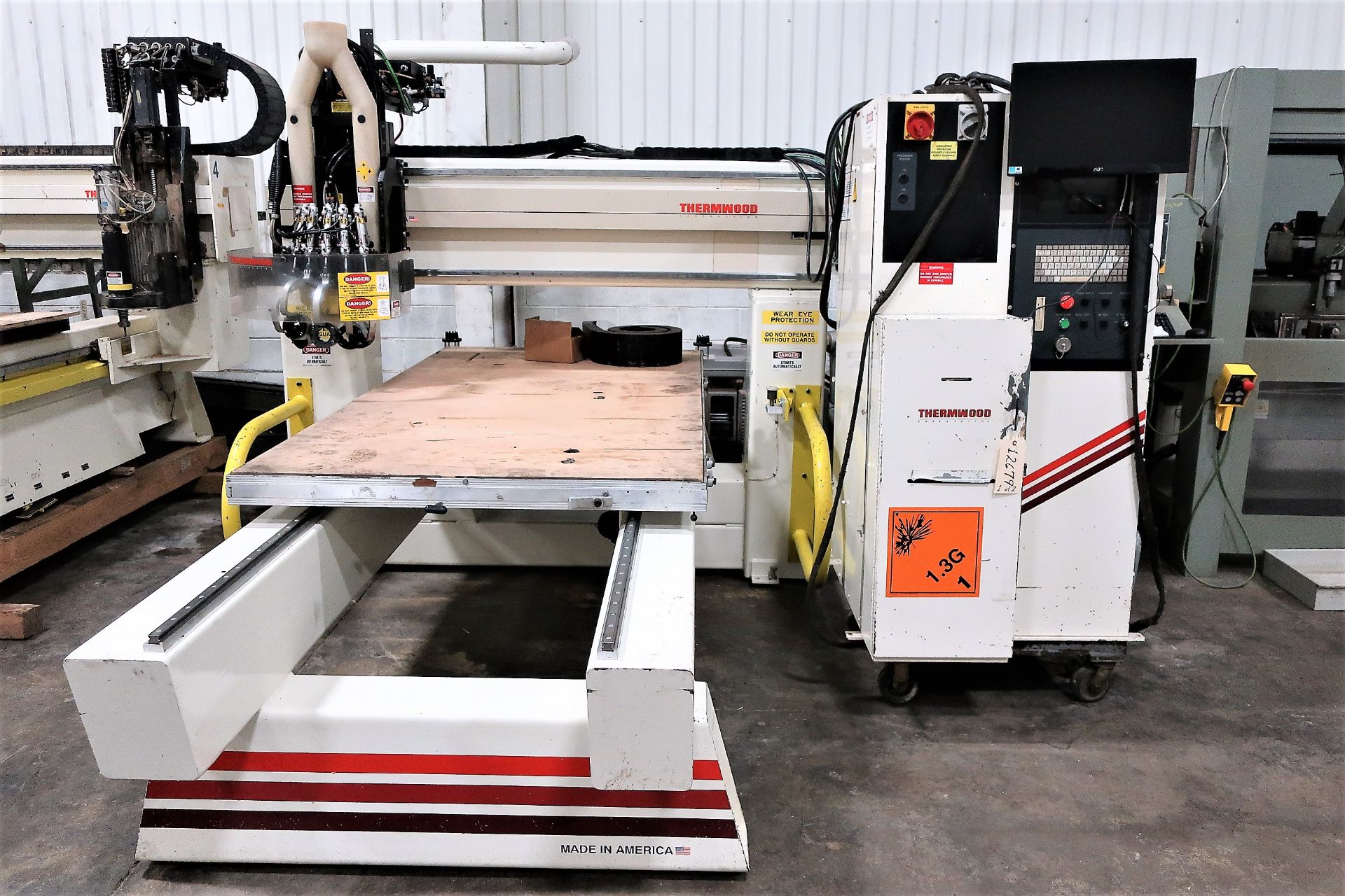 4'x8' THERMWOOD C40 3-AXIS CNC ROUTER, S/N CS400430904, NEW 2004