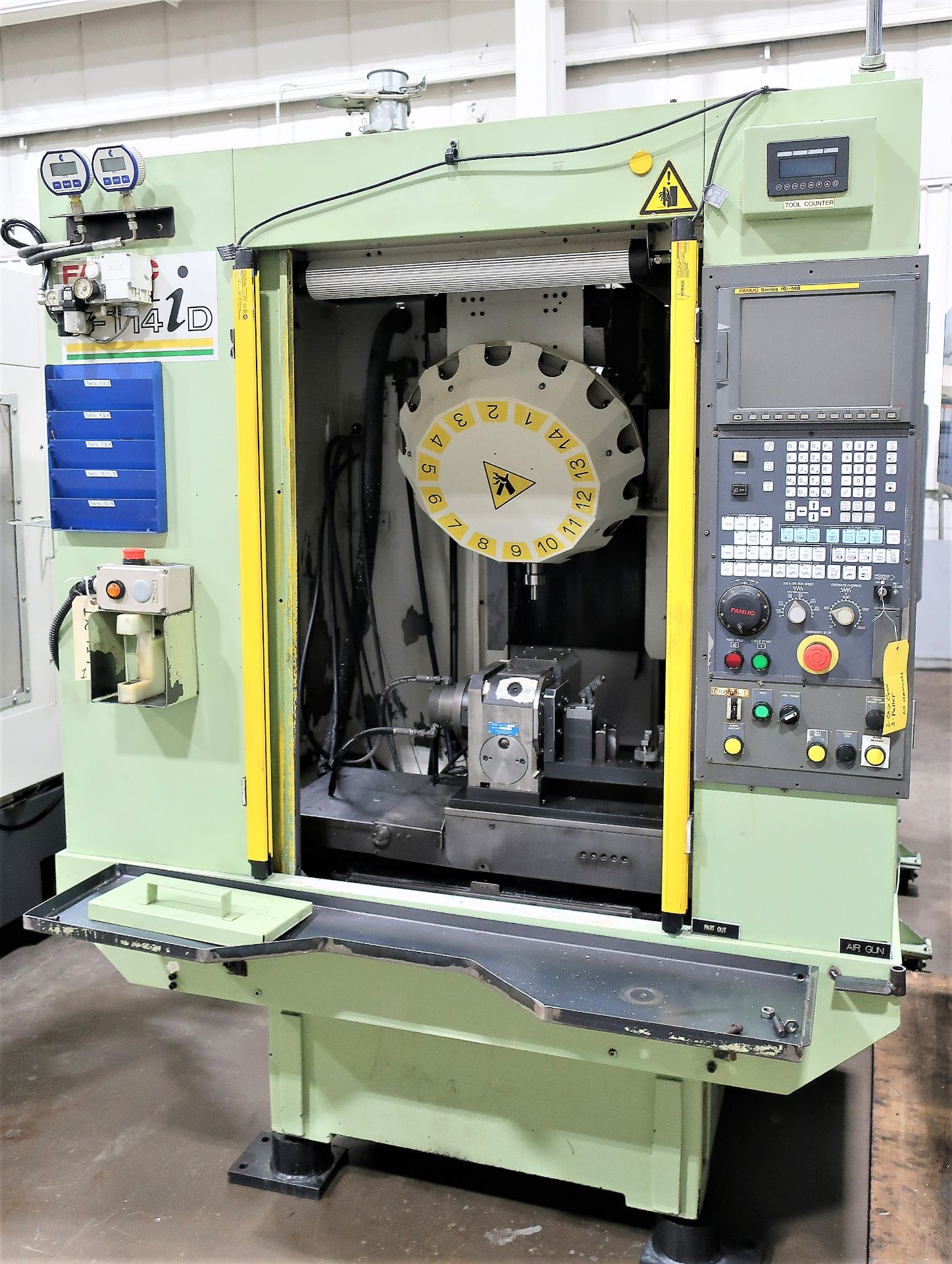 FANUC ROBODRILL ALPHA T14iD 4-AXIS CNC DRILL TAP MACHINING CENTER, S/N 04XUG258, NEW 2004