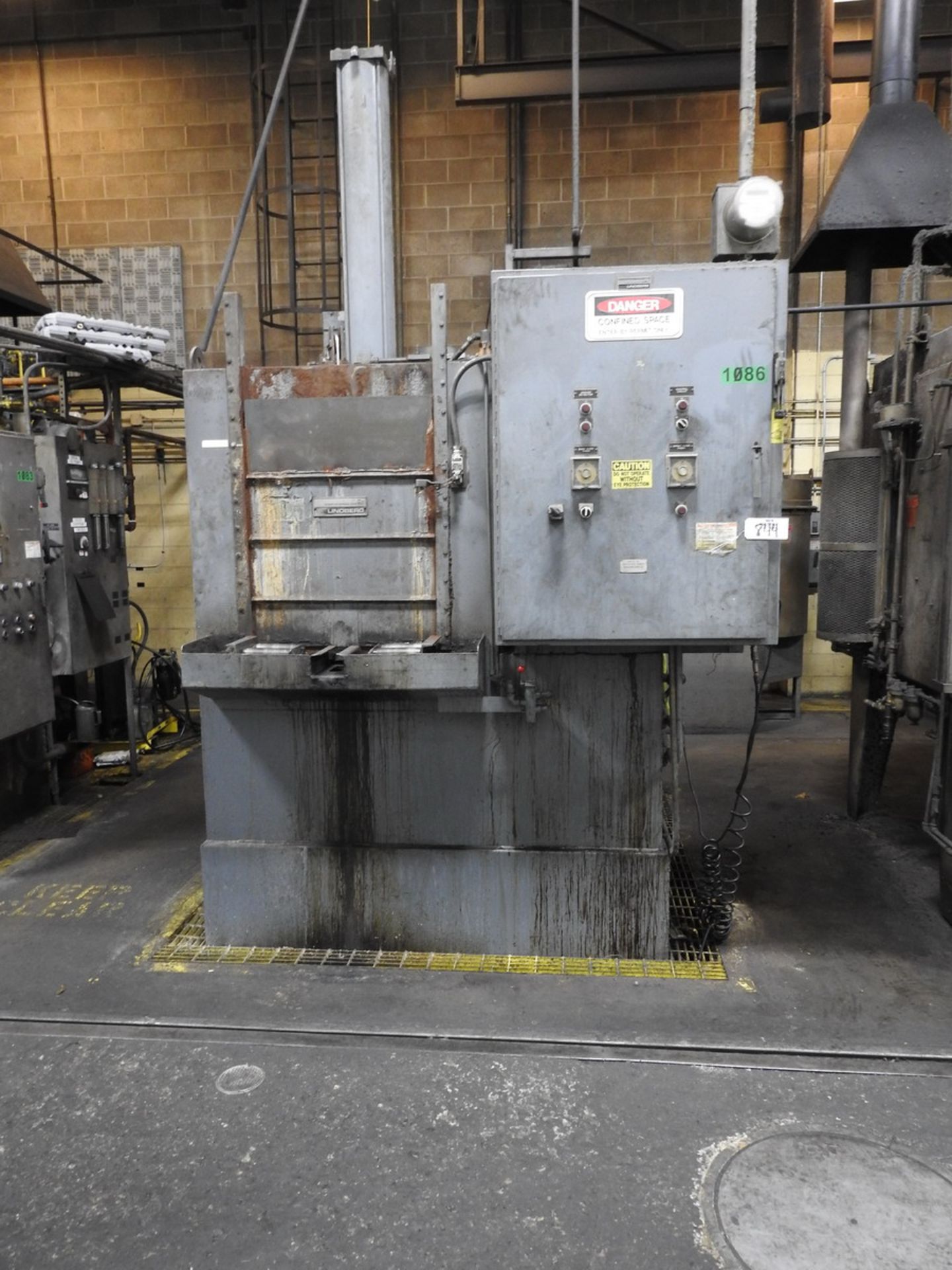 Lindberg 1200 Deg. Electric Draw Furnace, Type 78-SH-243624-IOS