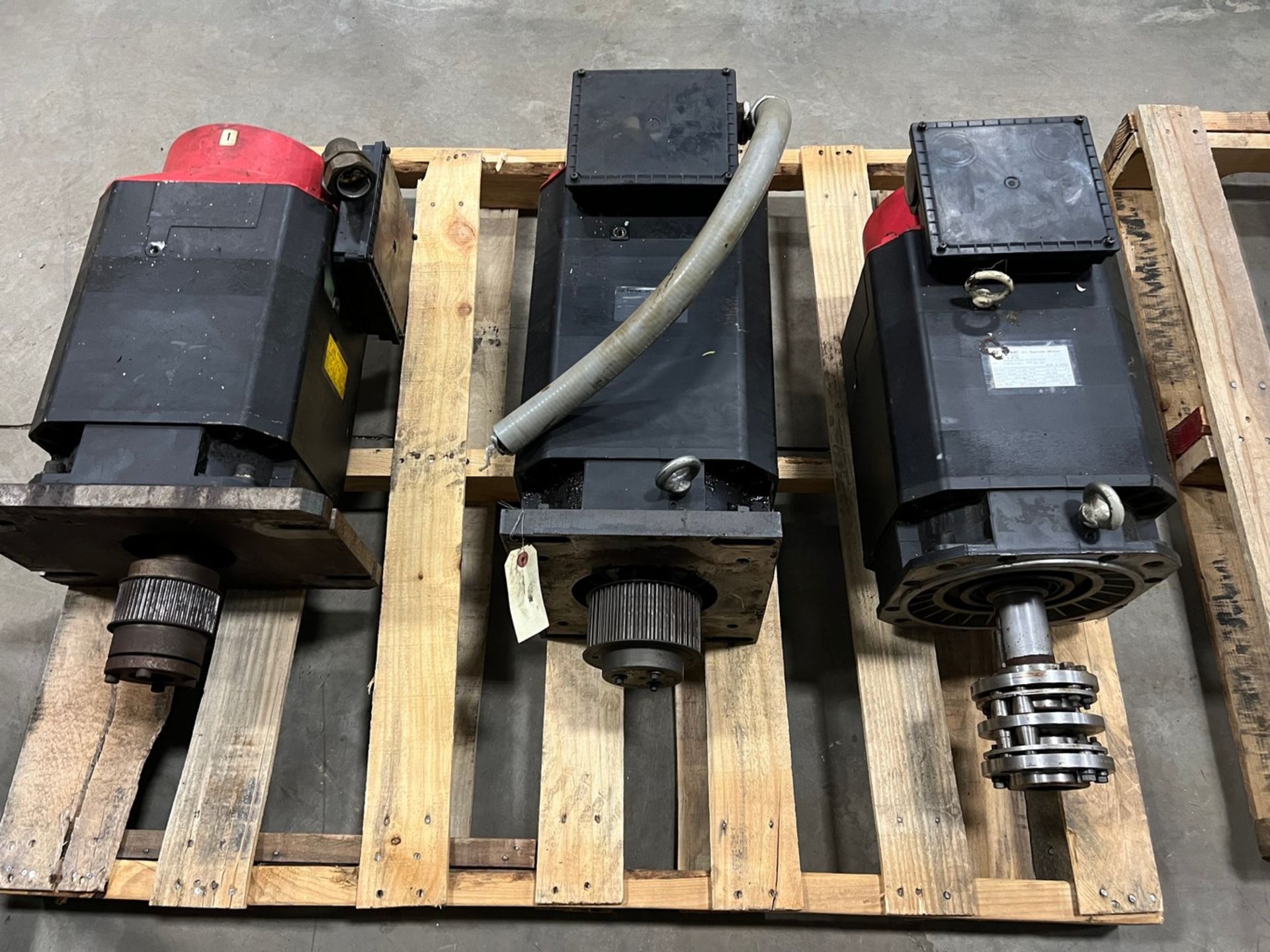 (3) Fanuc AC Spindle Motors