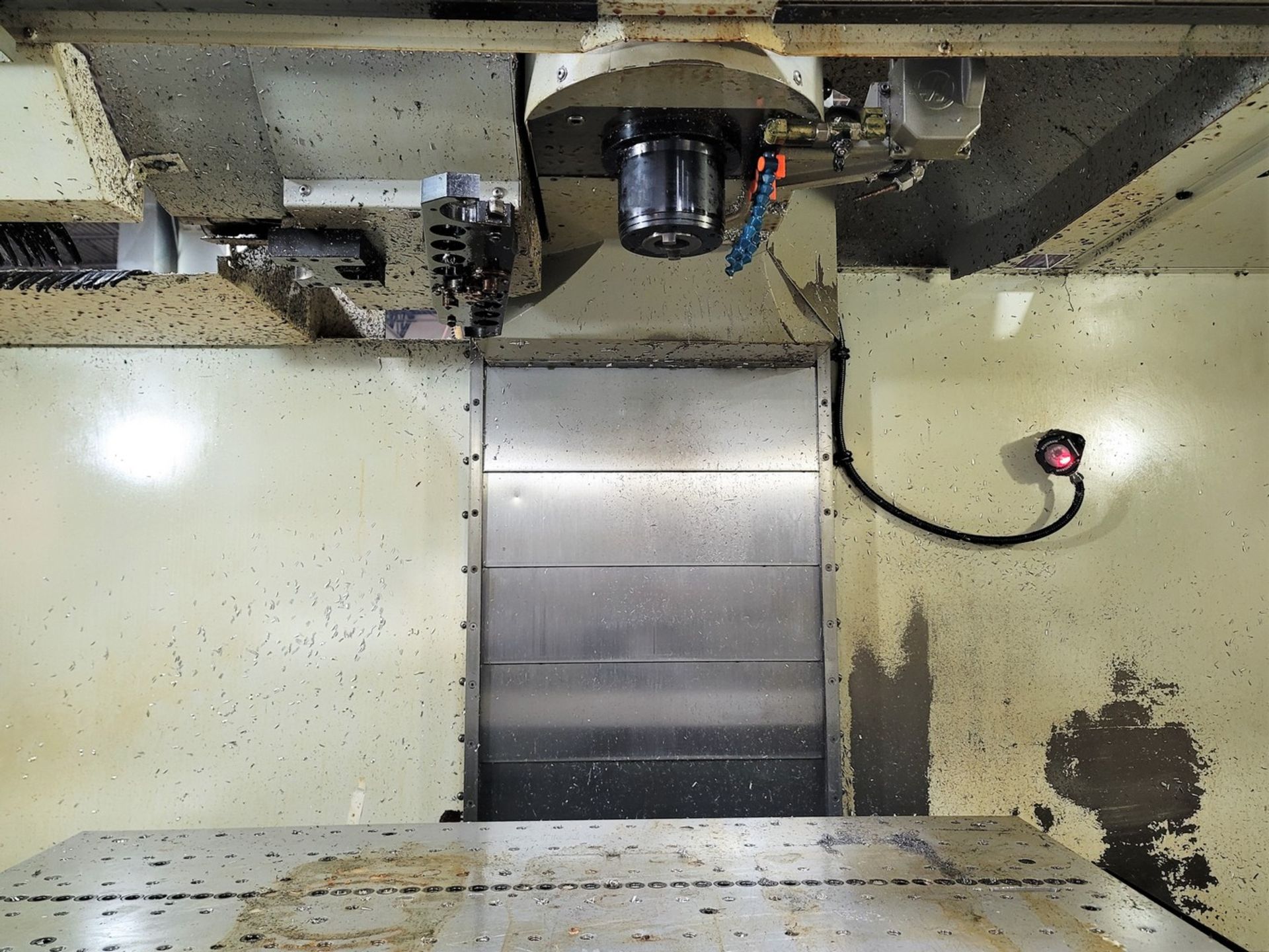 Haas VF-5SS CNC Vertical Machining Center - Image 3 of 9