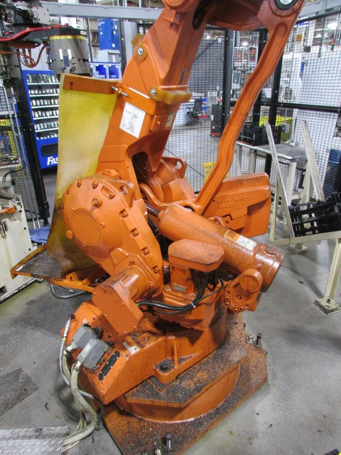 ABB IRB 4400/1.95-45 M99 6-Axis Robot - Image 5 of 10