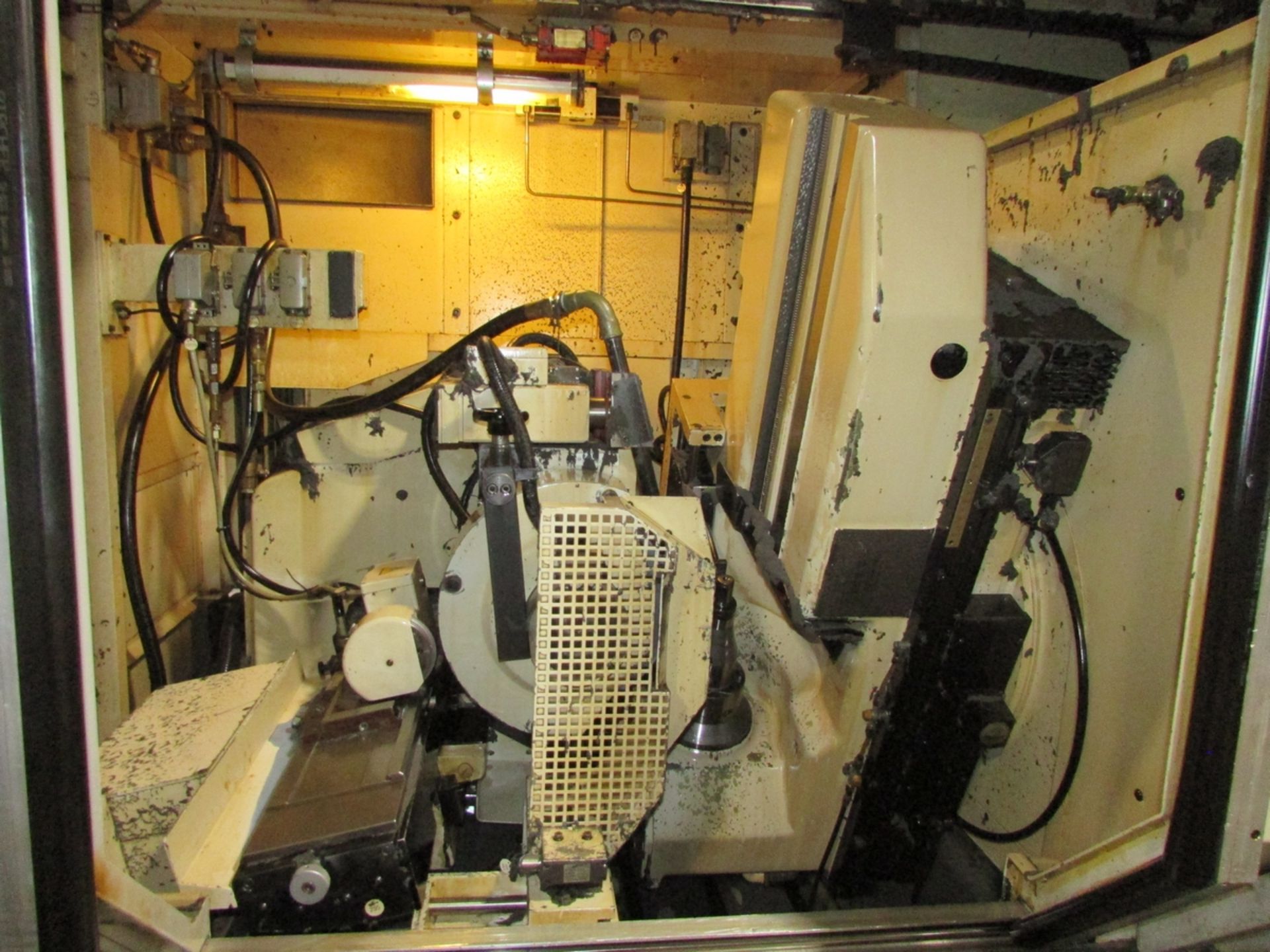 Reishauer RZ 362A CNC Gear Grinding Machine - Image 4 of 36