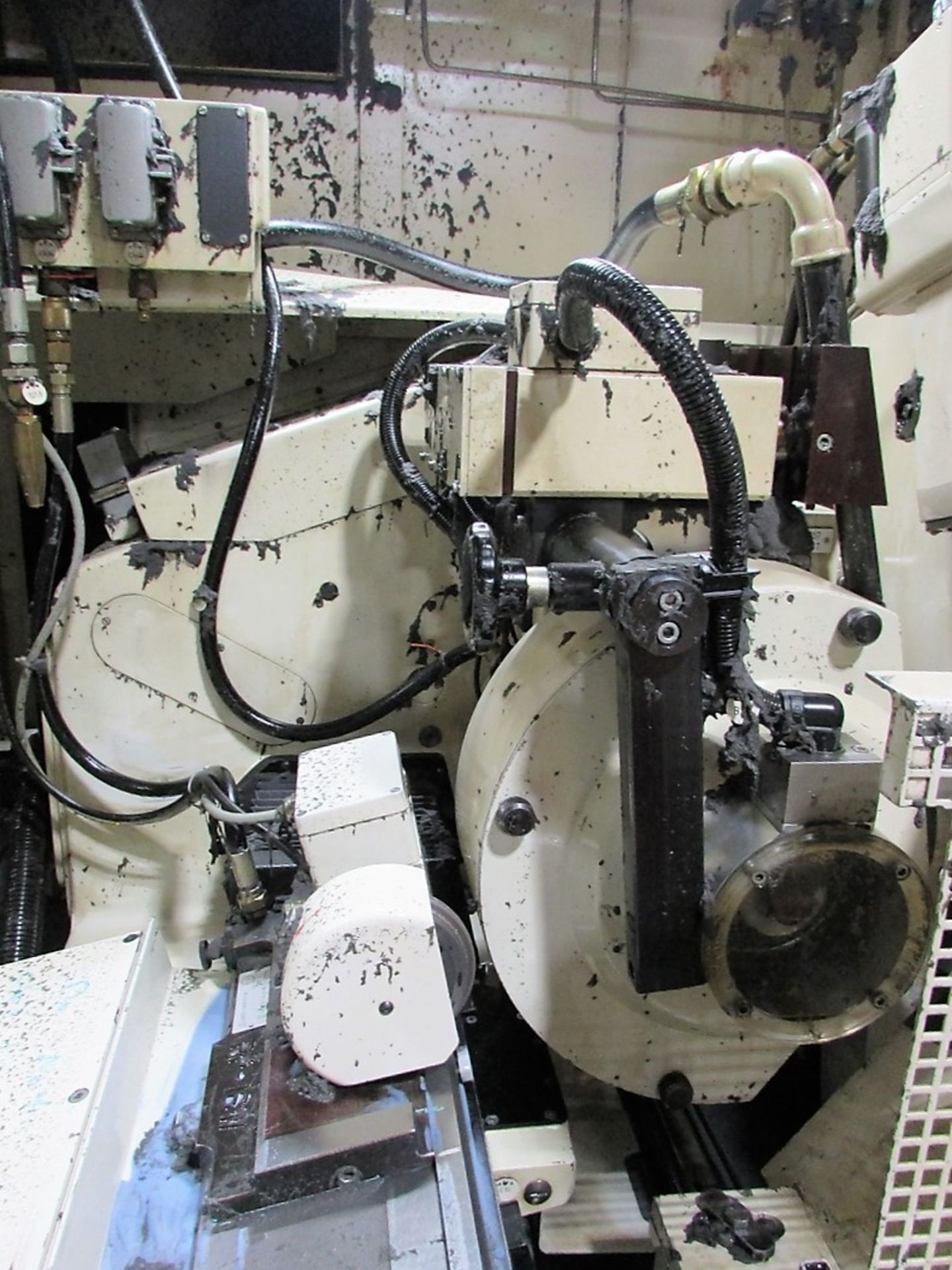 Reishauer RZ 362A CNC Gear Grinding Machine - Image 7 of 34