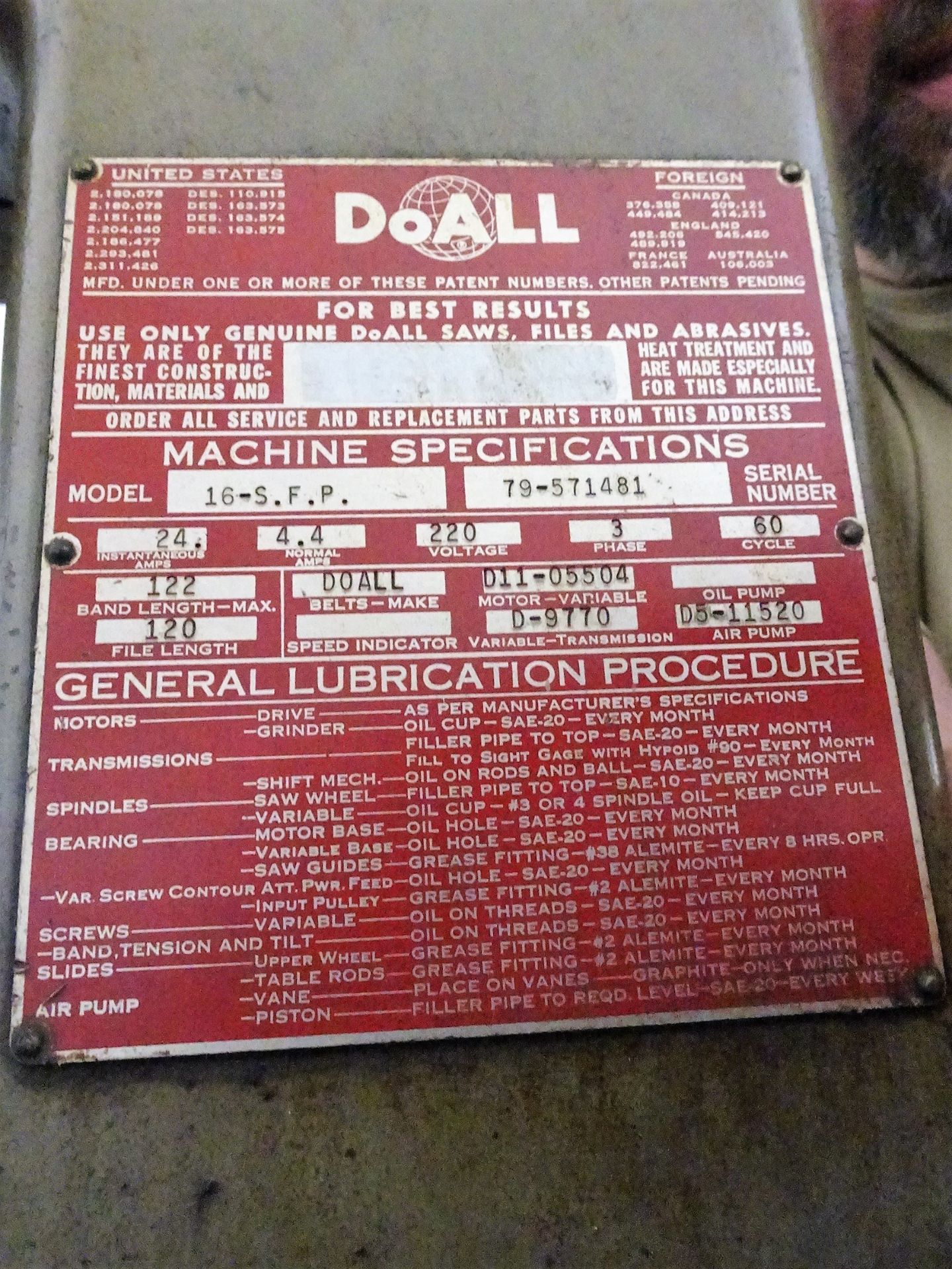 DoAll 16-S.F.P. Vertical Band Saw - Image 4 of 4