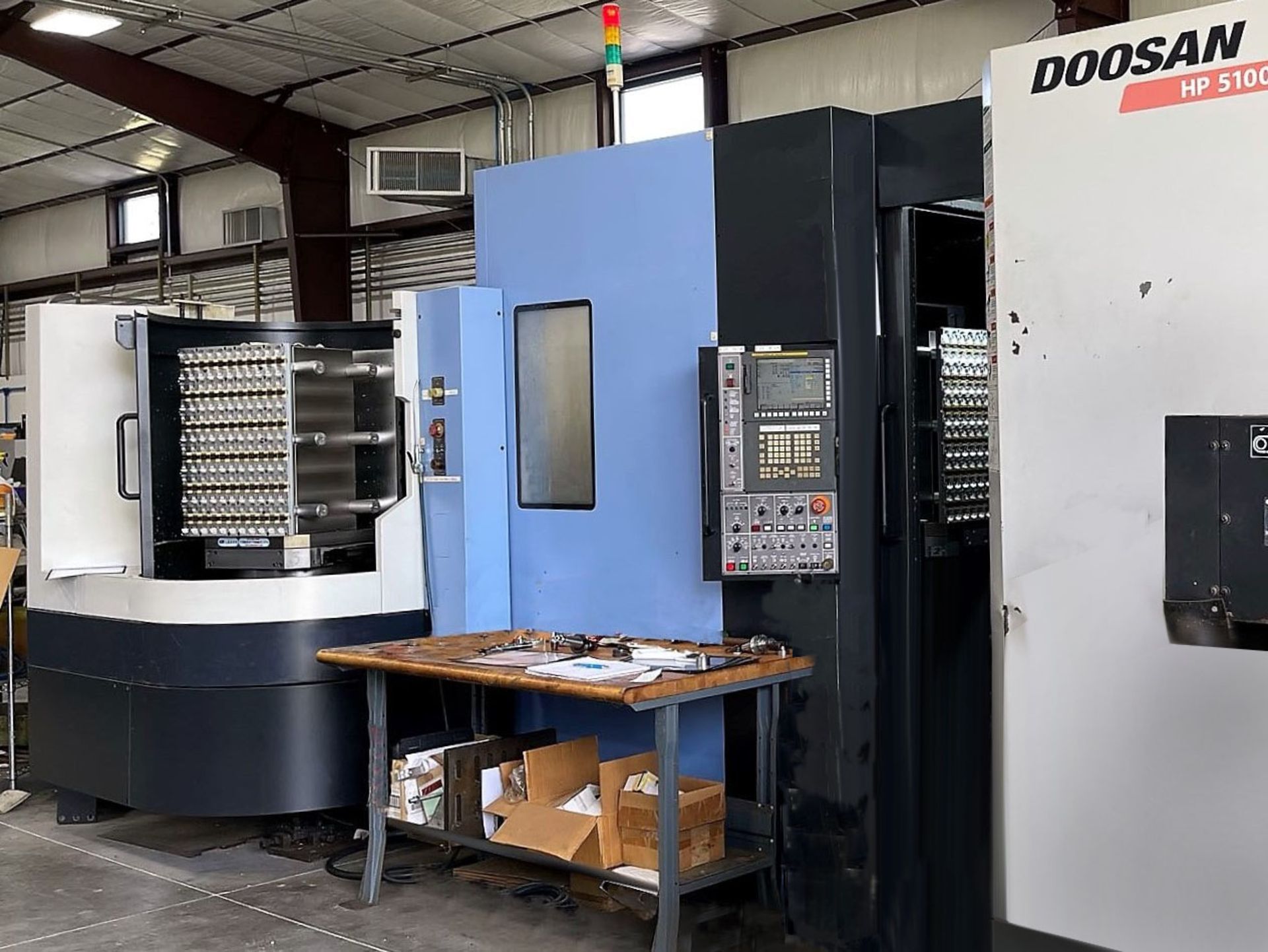 Doosan HP 5100/7APC CNC 4-Axis Horizontal Machining Center