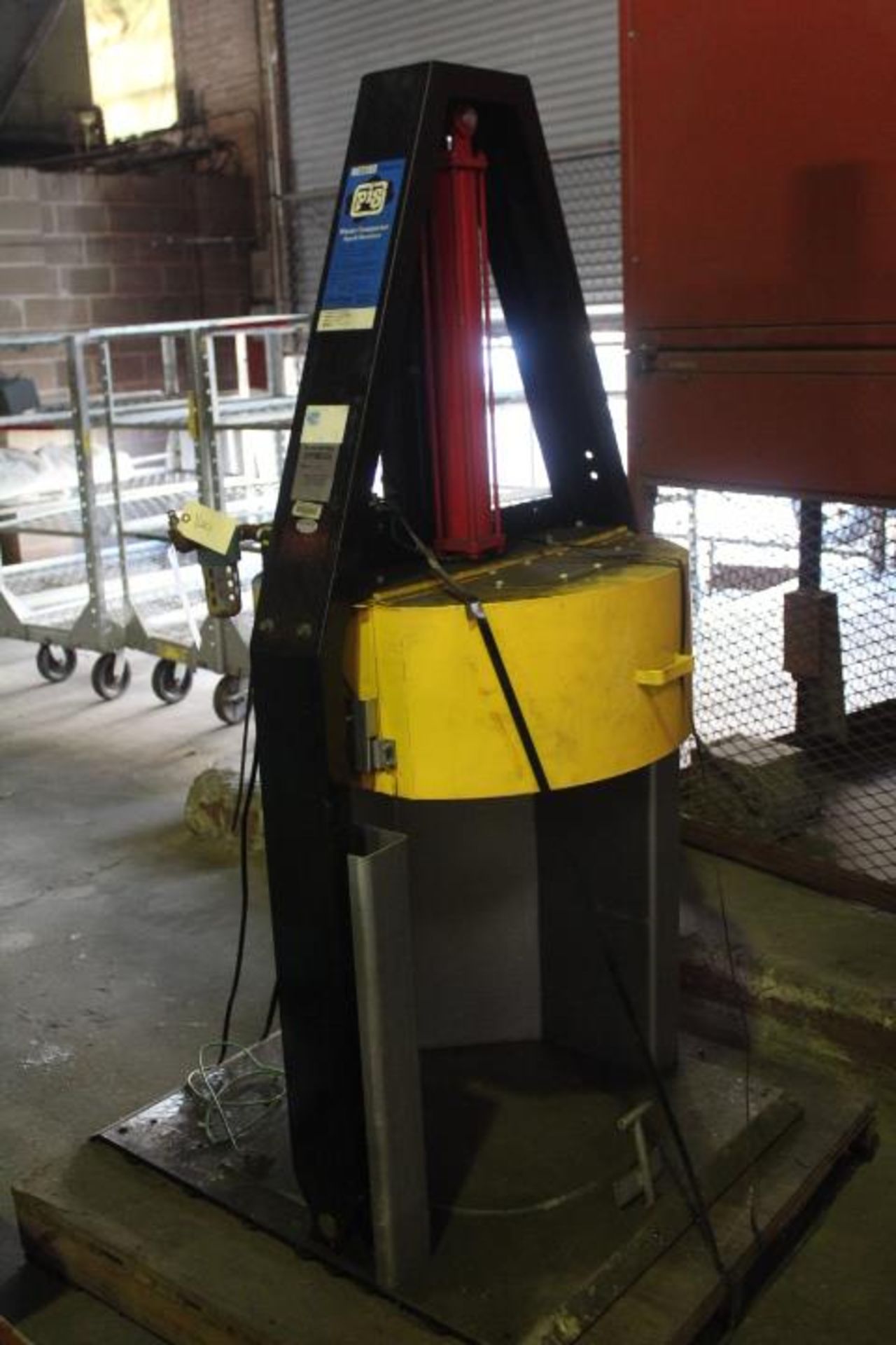 PIG DRM655 WASTE COMPACTOR FOR FLAMMABLE LIQUID WASTE, SPARK RESISTANT, CRUSH 12,000 LB OF FORCE - Image 4 of 4