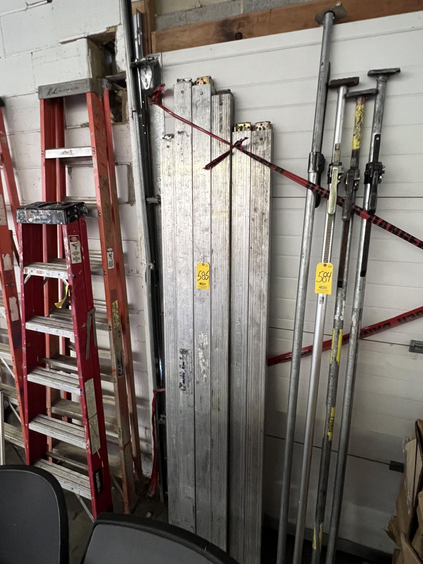 (6) ALUMINUM E-TRACK SHORING BEAMS - Image 2 of 2