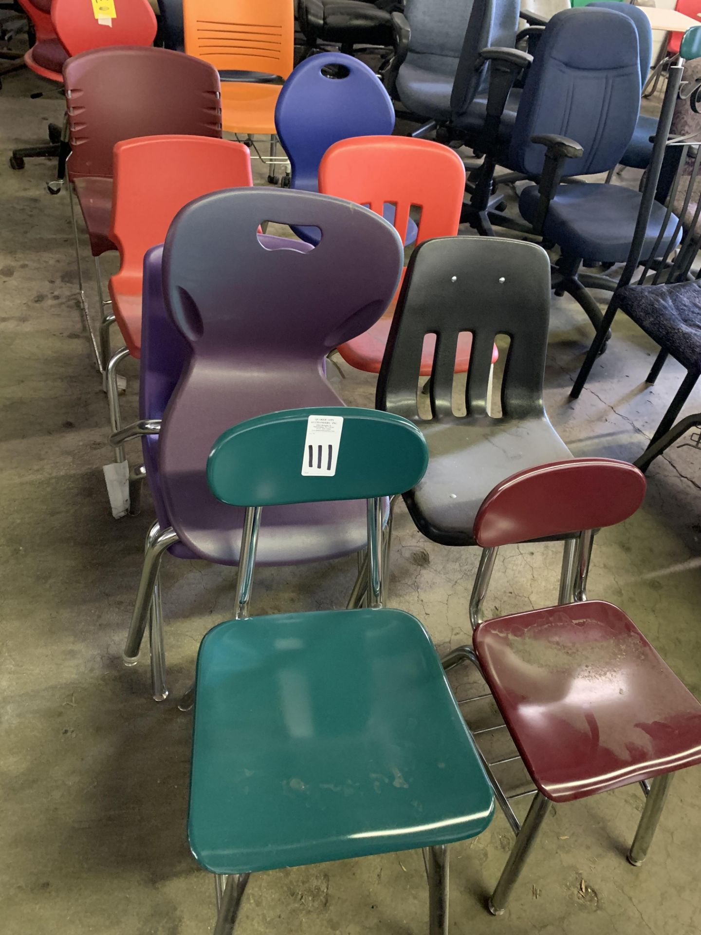 (7) ASSORTED STACK CHAIRS (2 ARE STUDENT CHAIRS)