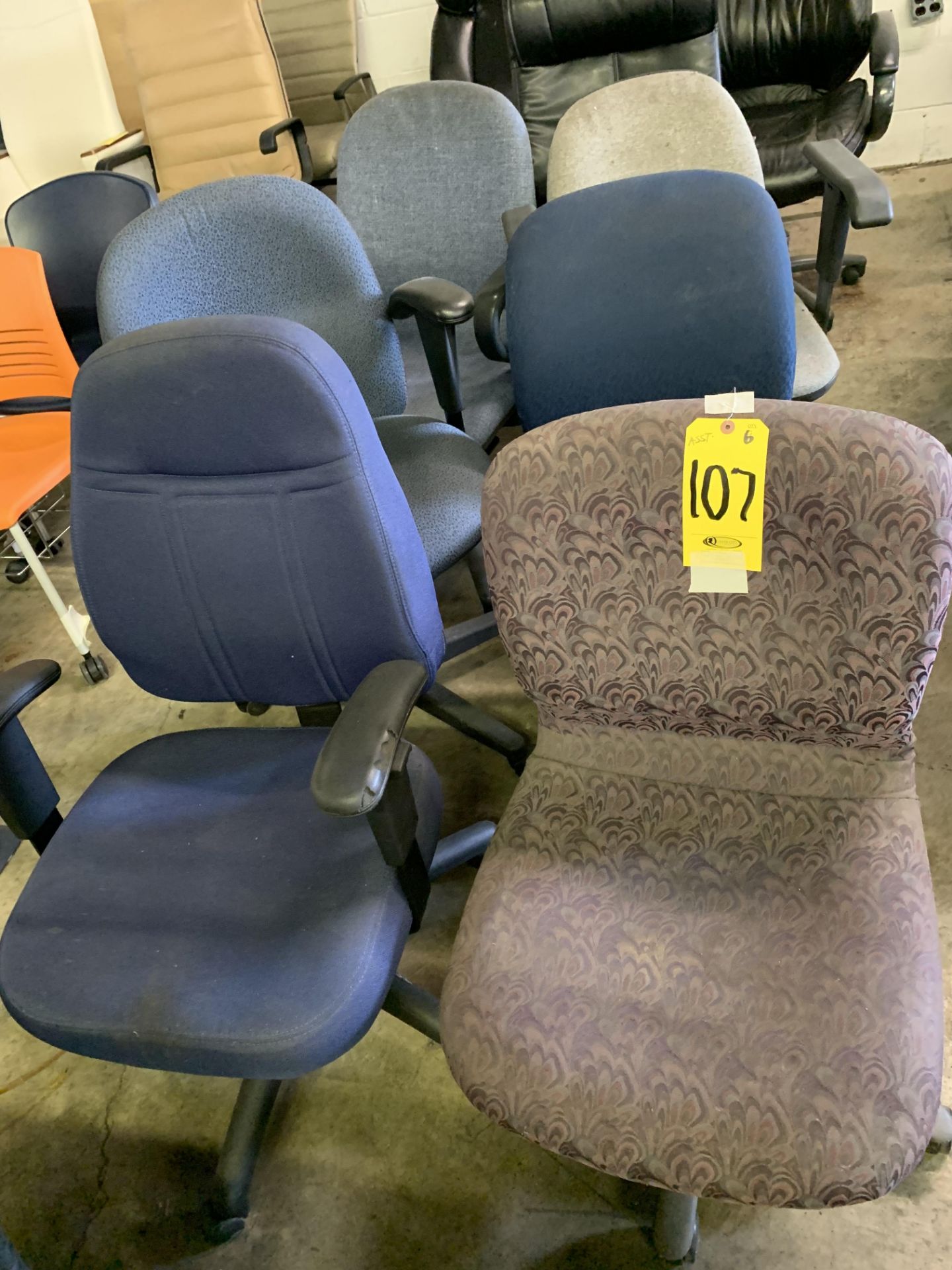 (6) ASSORTED OFFICE CHAIRS