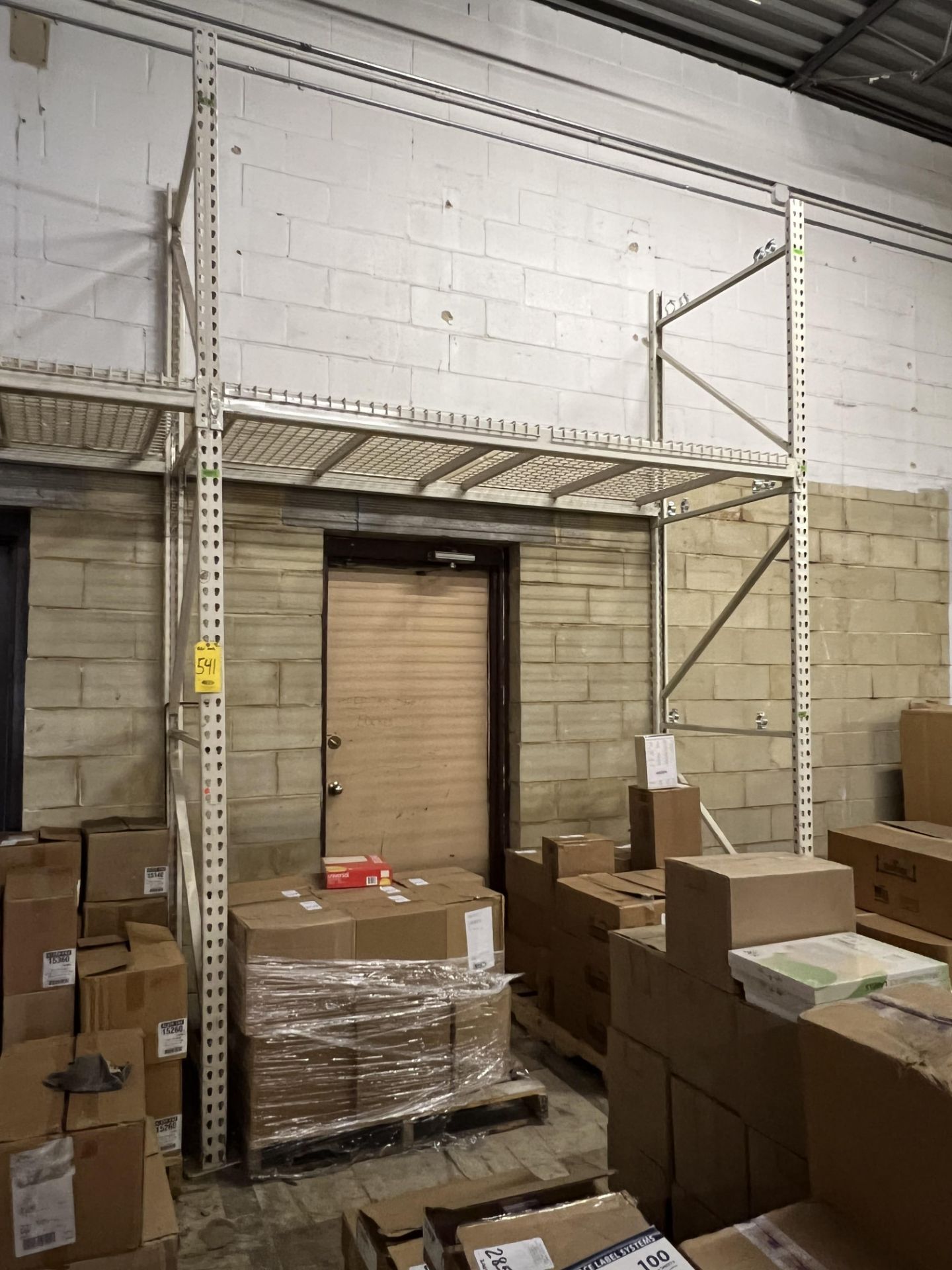 (15 SECTIONS) OF TEAR DROP PALLET RACKING WITH (20) 42 IN. X 144 IN. UPRIGHTS AND (70) 94 IN. BEAMS - Image 3 of 8