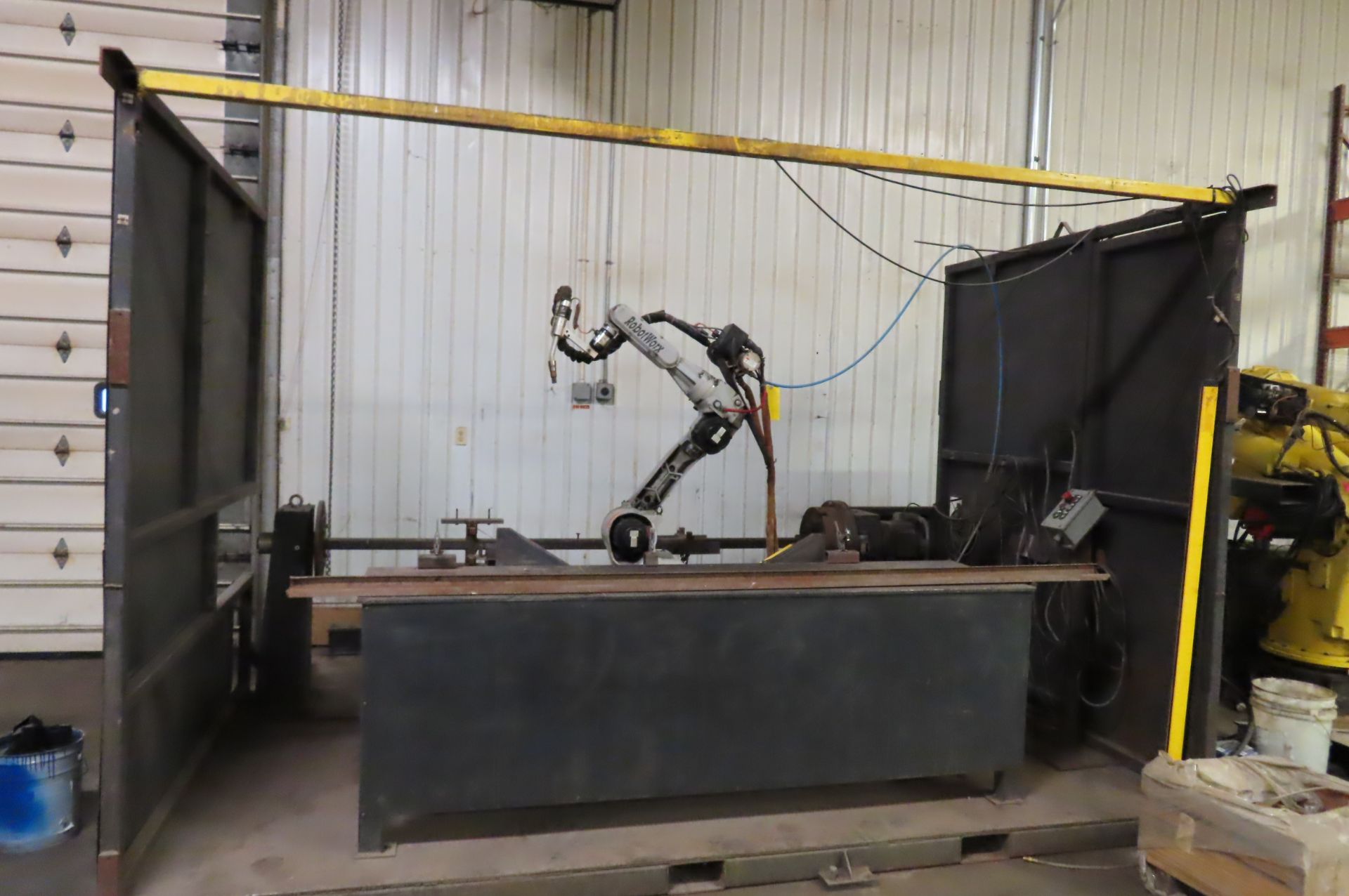 MILLER ROBOTWORX WELDING ROBOT WITH A 3-JAW WELDING POSITIONER,… - Image 18 of 18