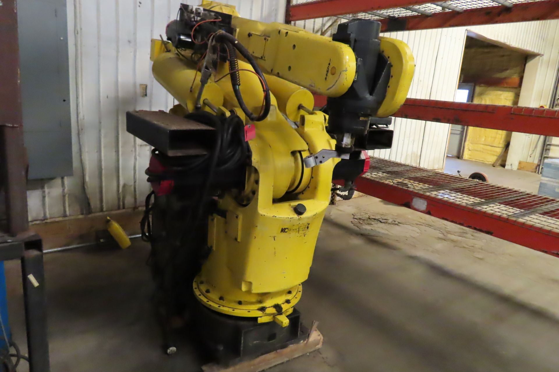 FANUC S-420IF WELDING ROBOT WITH SYSTEM R-J2 CONTROL AND PENDANT - Image 9 of 11