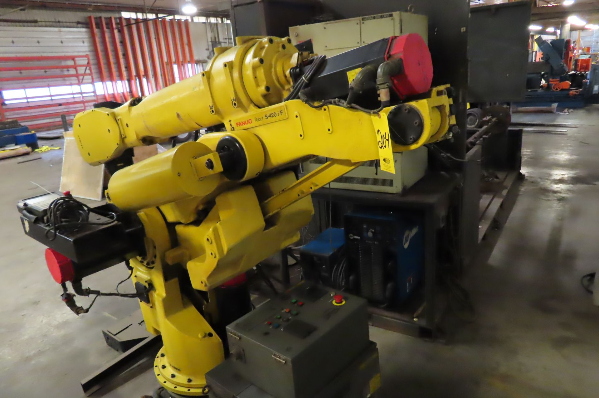 FANUC S-420IF WELDING ROBOT WITH SYSTEM R-J2 CONTROL AND PENDANT - Image 4 of 11