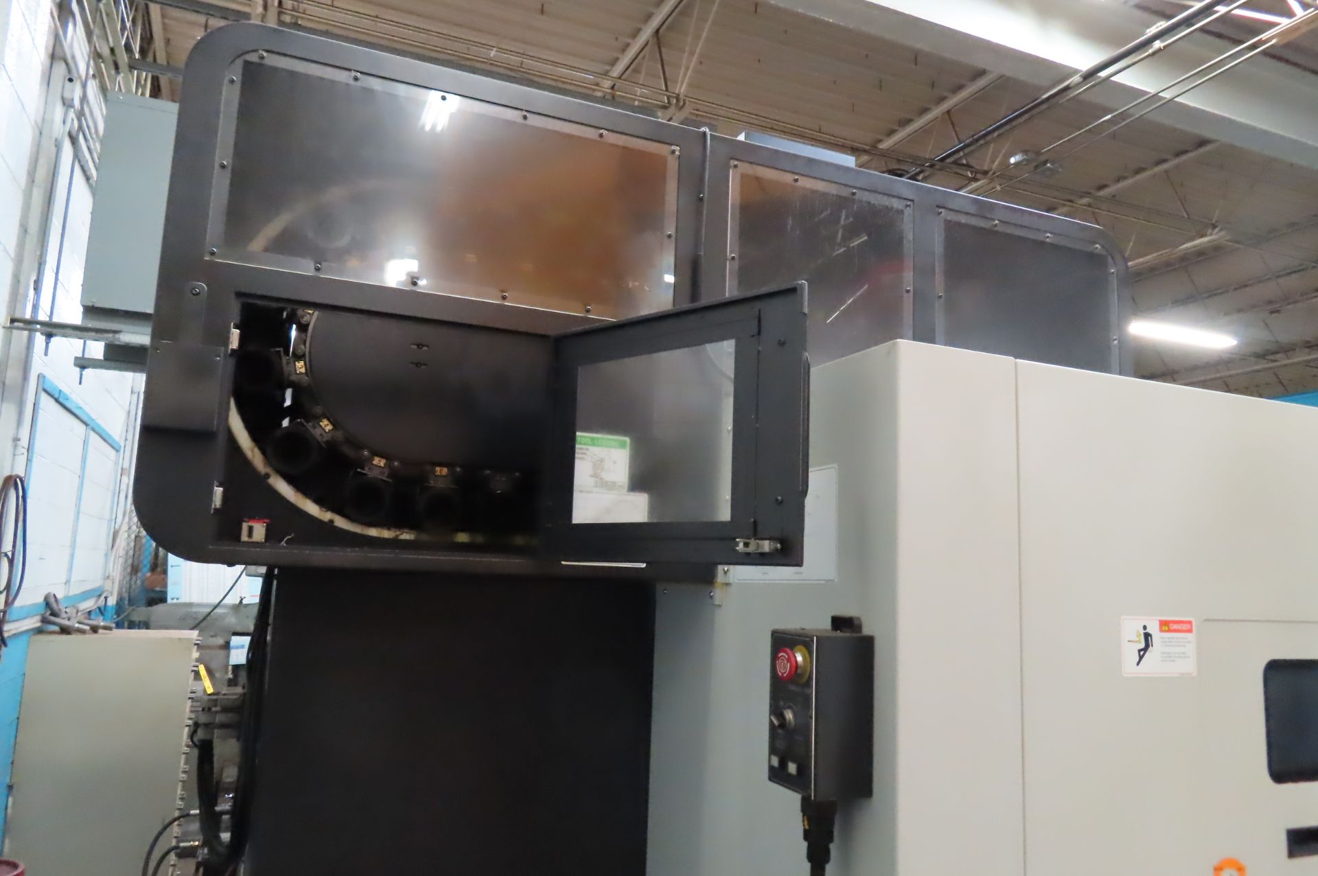 2012 DOOSAN MYNX6500/50 CNC VERTICAL MCHINING CENTER, S/N MVOO49-001087... - Image 5 of 7