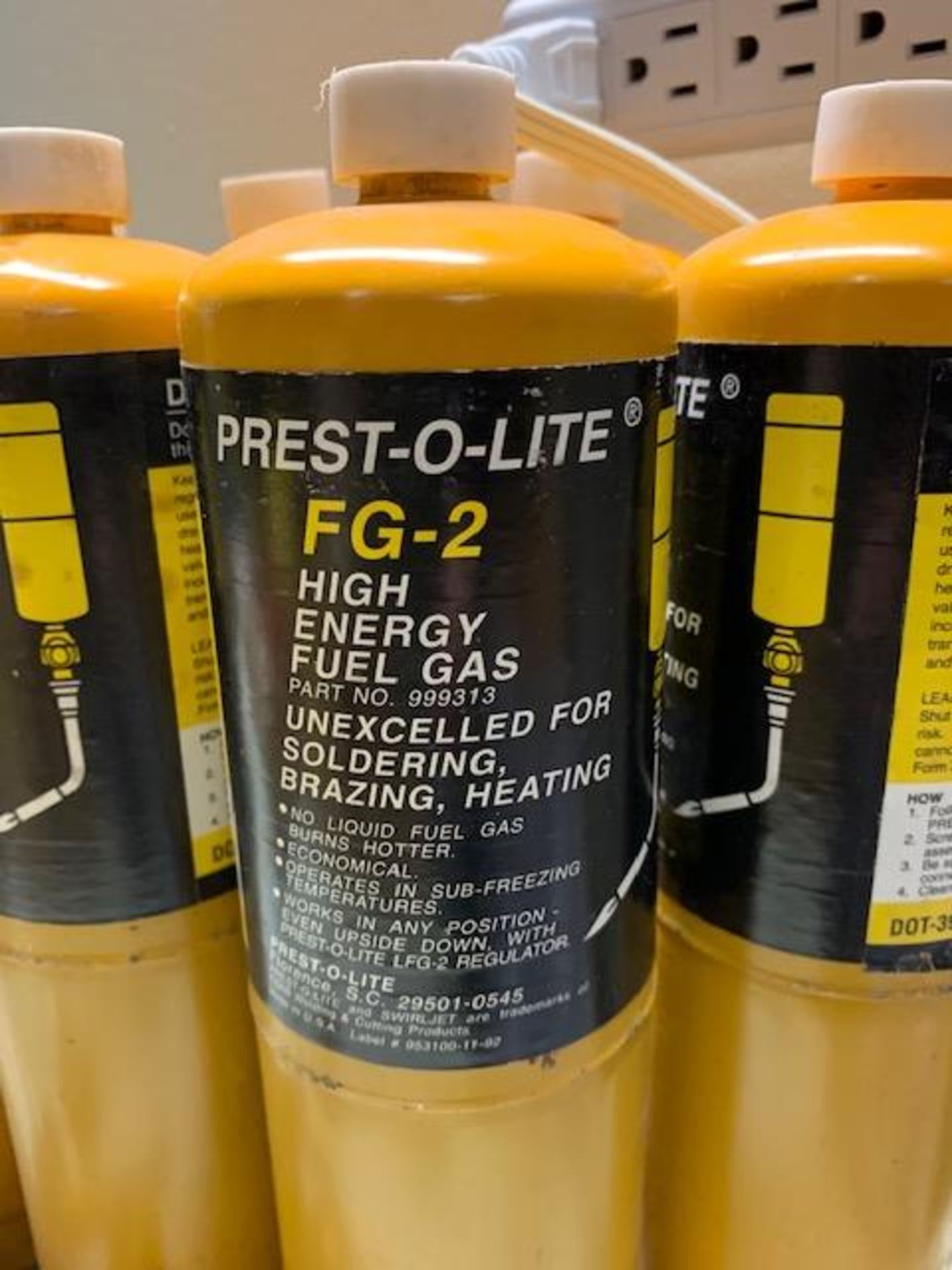 (7) BOTTLES OF PREST-O-LITE FG-2 HIGH ENERGY FUEL GAS CANISTERS AND (3) BURNING TIPS - Image 2 of 2