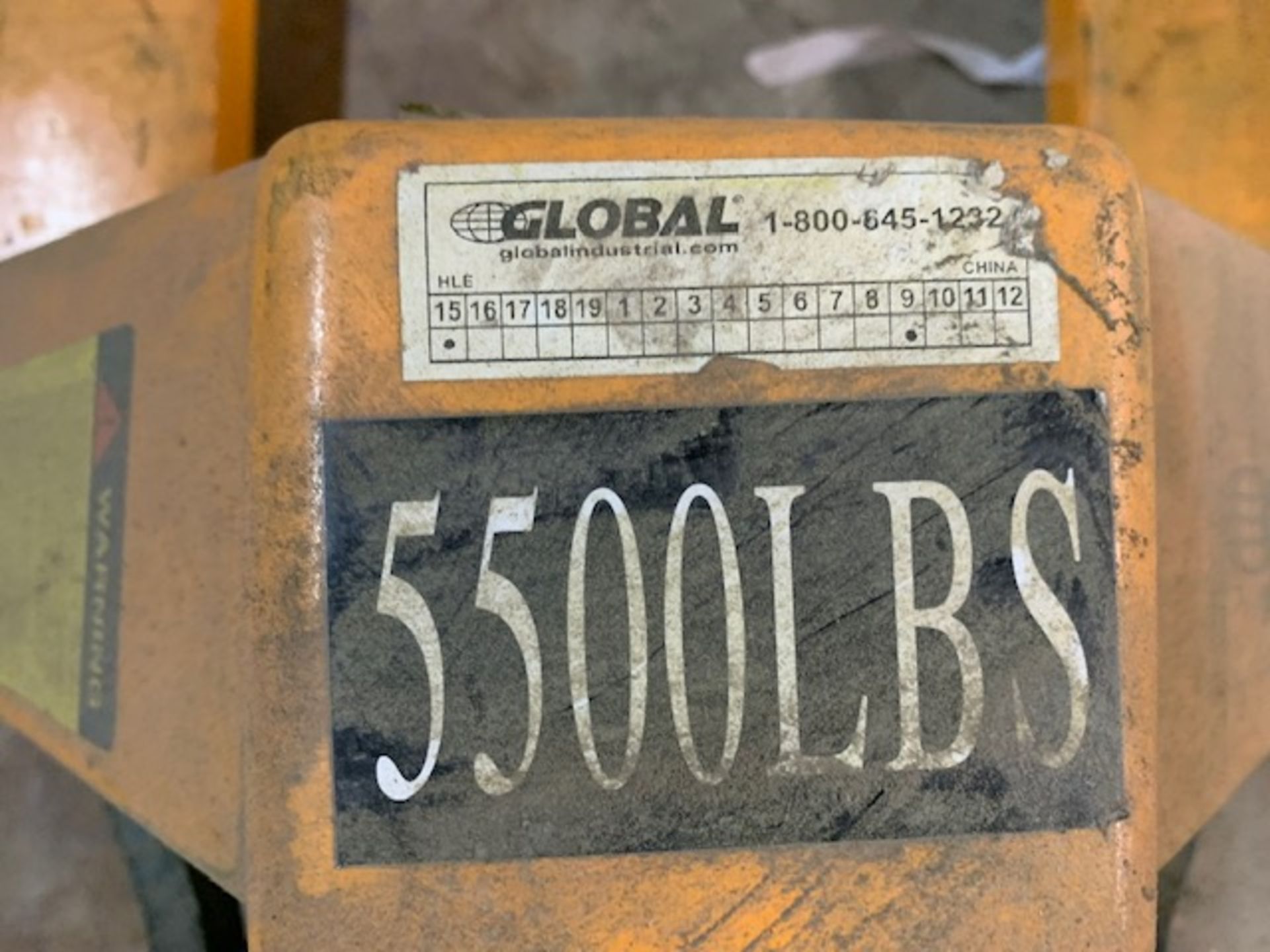 GLOBAL 5500 LB CAPACITY HYDRAULIC PALLET JACK - Image 2 of 2