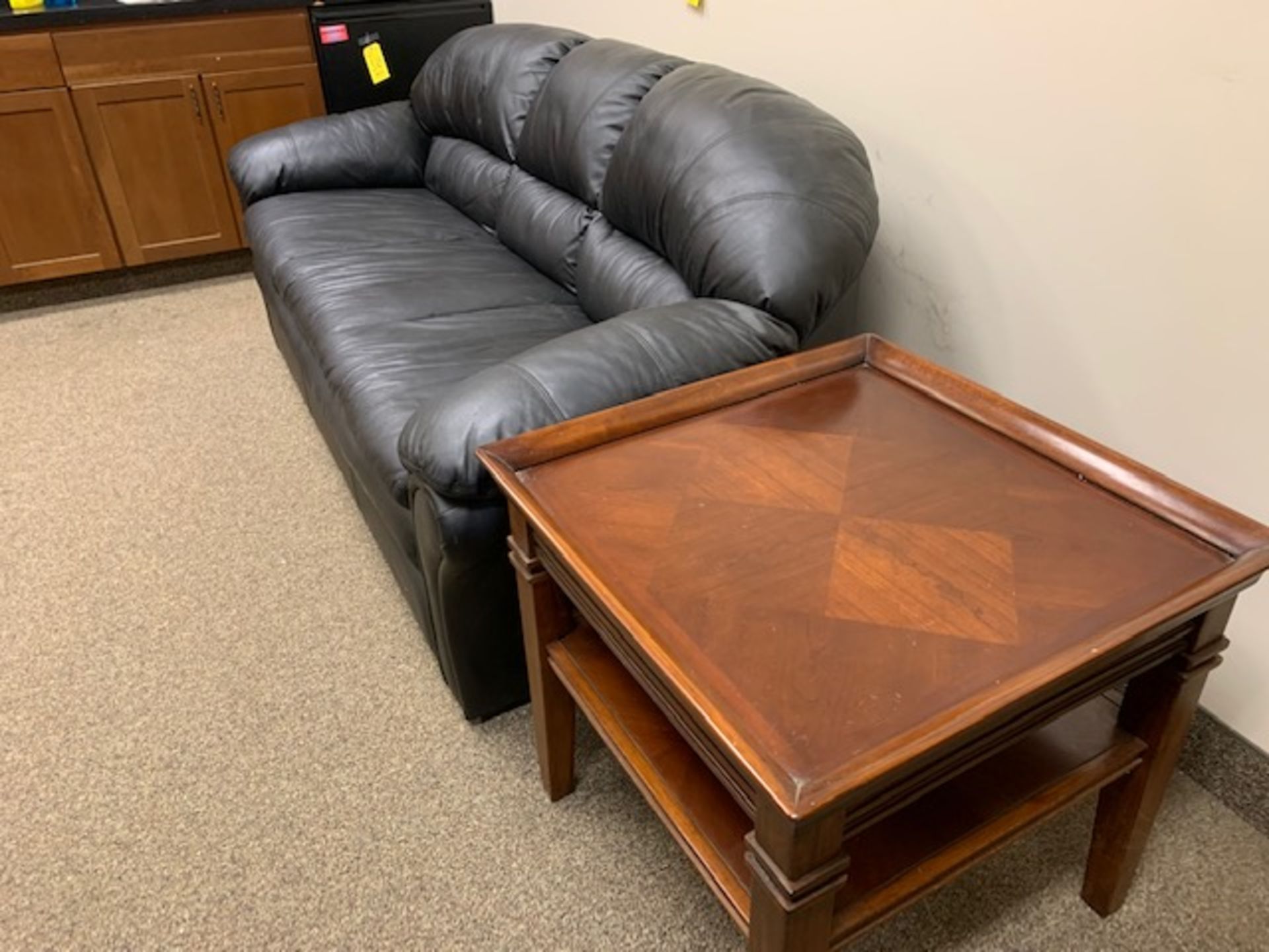 78 INCH BLACK TUFTED LEATHER LIKE SOFA AND END TABLE - Image 4 of 4