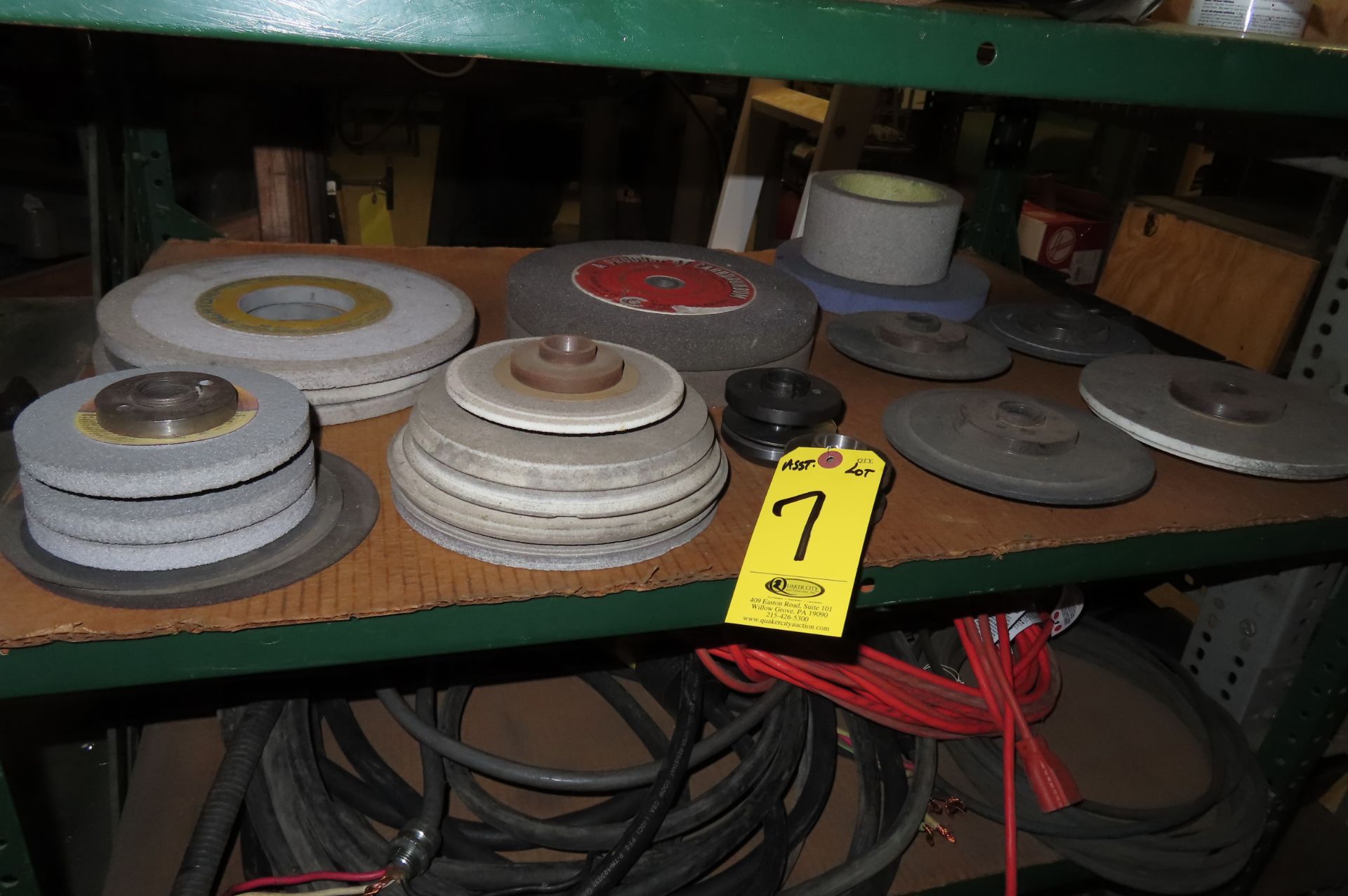 ASSORTED GRINDING WHEELS (SOME WITH HUBS)