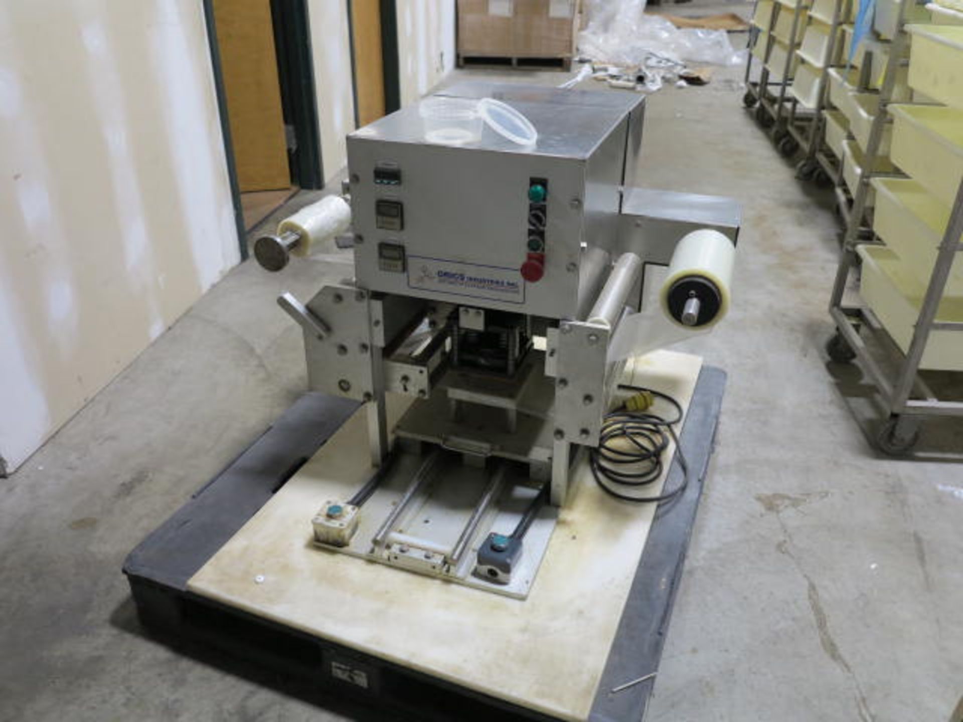 Orics M10 Manual Tray and Cup Sealing Machine