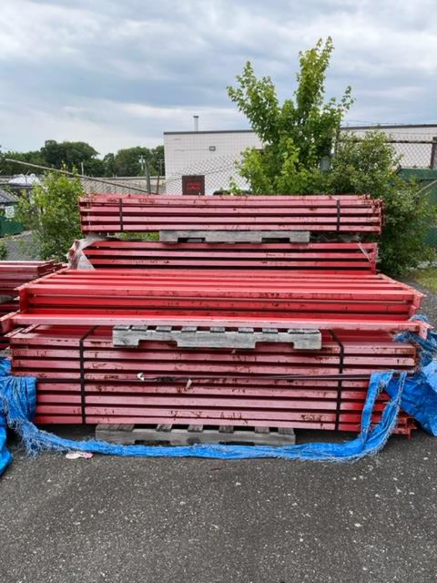 Warehouse Bolt On Pallet Racking (20) 42" x 20' Uprights, appx 450 8' cross beams - Image 4 of 5