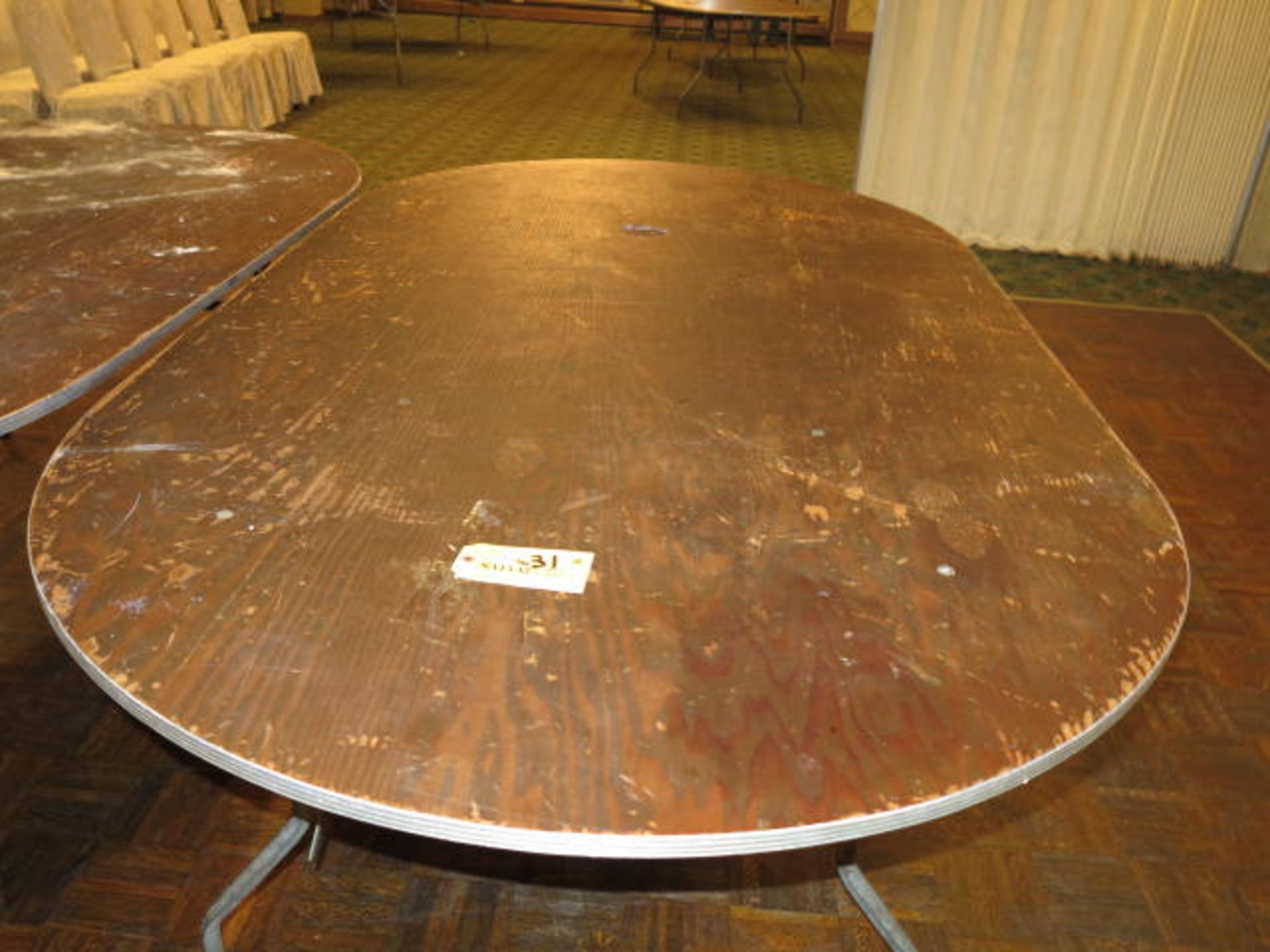 4' x 7' Oval Folding Table