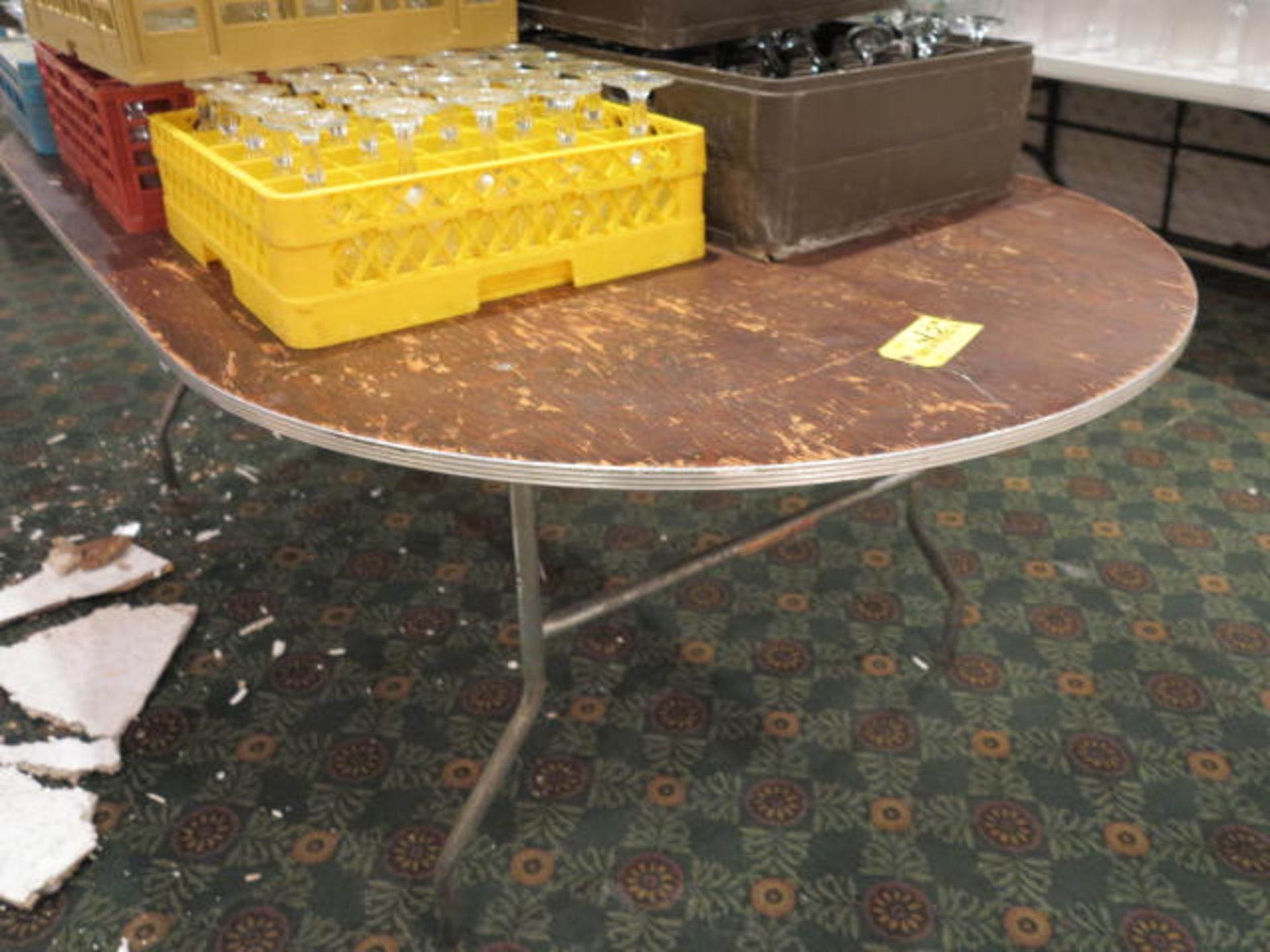 4' x 7' Oval Folding Table