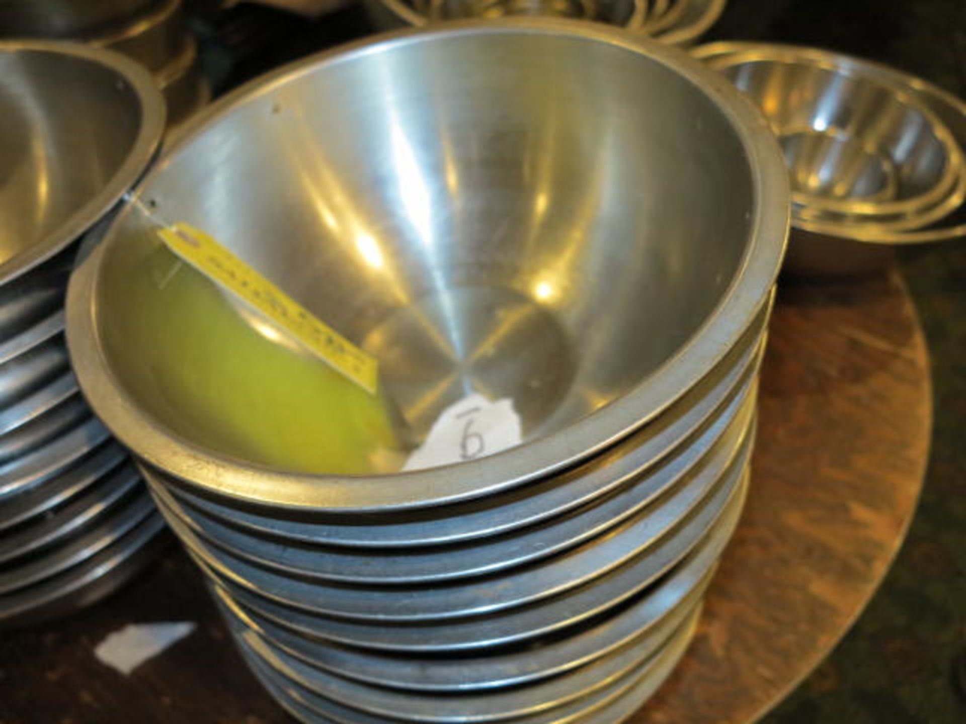 Lot (9) Salad Bowls