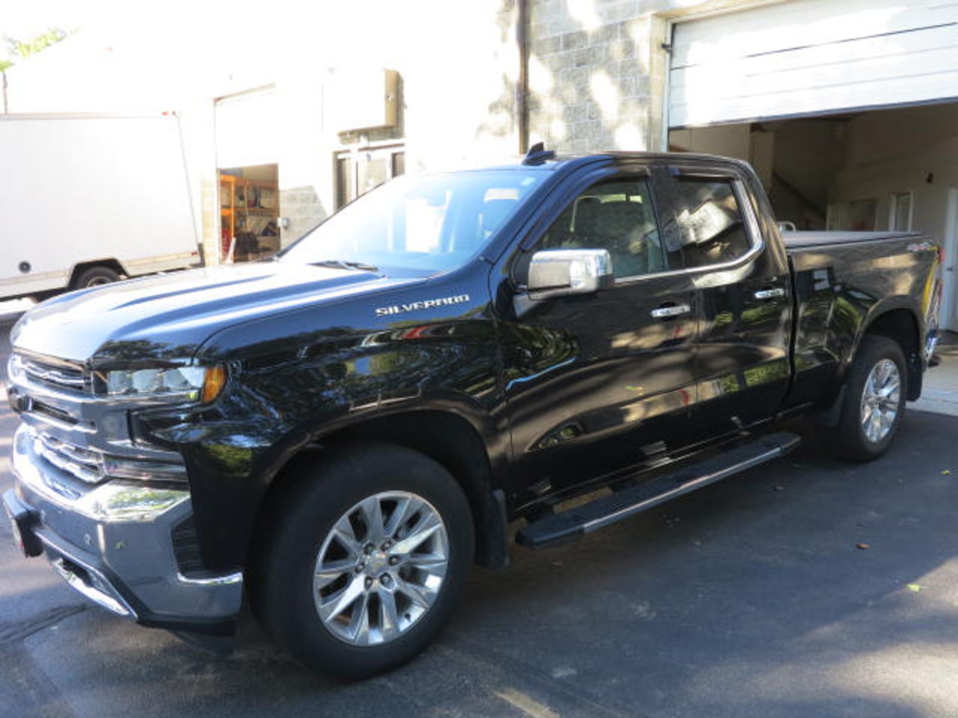 2019 Chevy Silverado 4WD LTZ DBL, 5.3L Eco-Tech V8 with Transmission, 8 Speed Automatic, LTZ Plus - Image 2 of 13