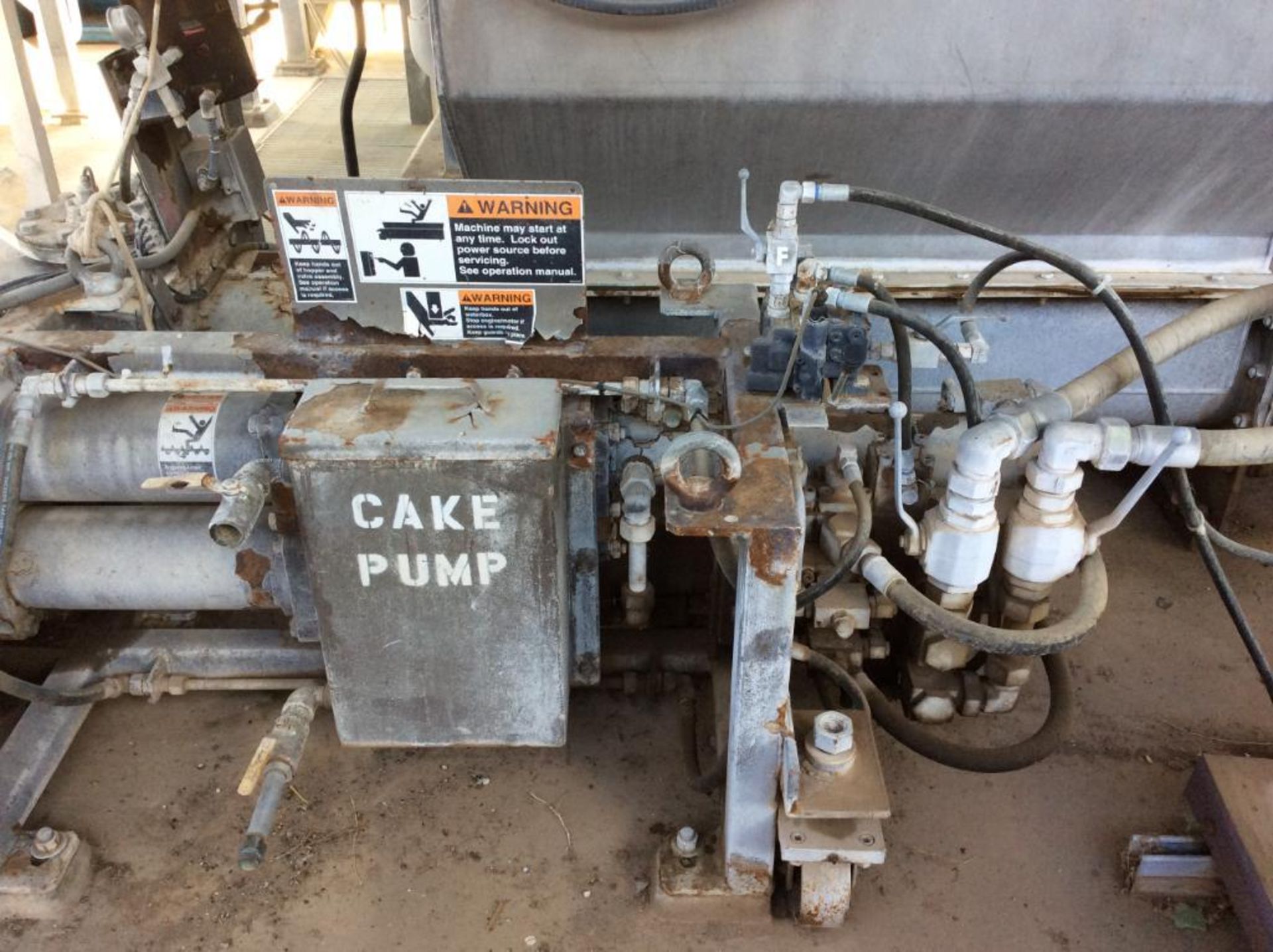 Schwing Hydraulic Pump with cake pump attachment - Image 16 of 20