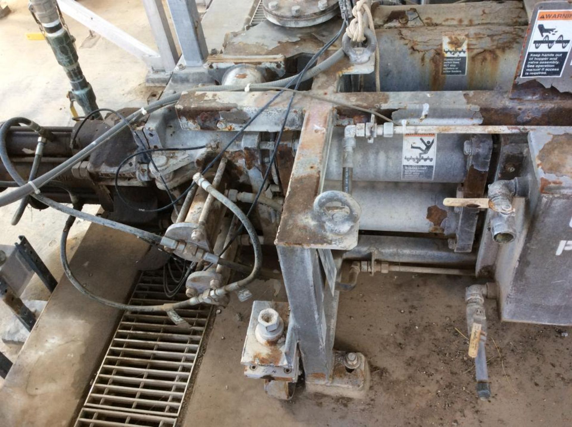 Schwing Hydraulic Pump with cake pump attachment - Image 18 of 20