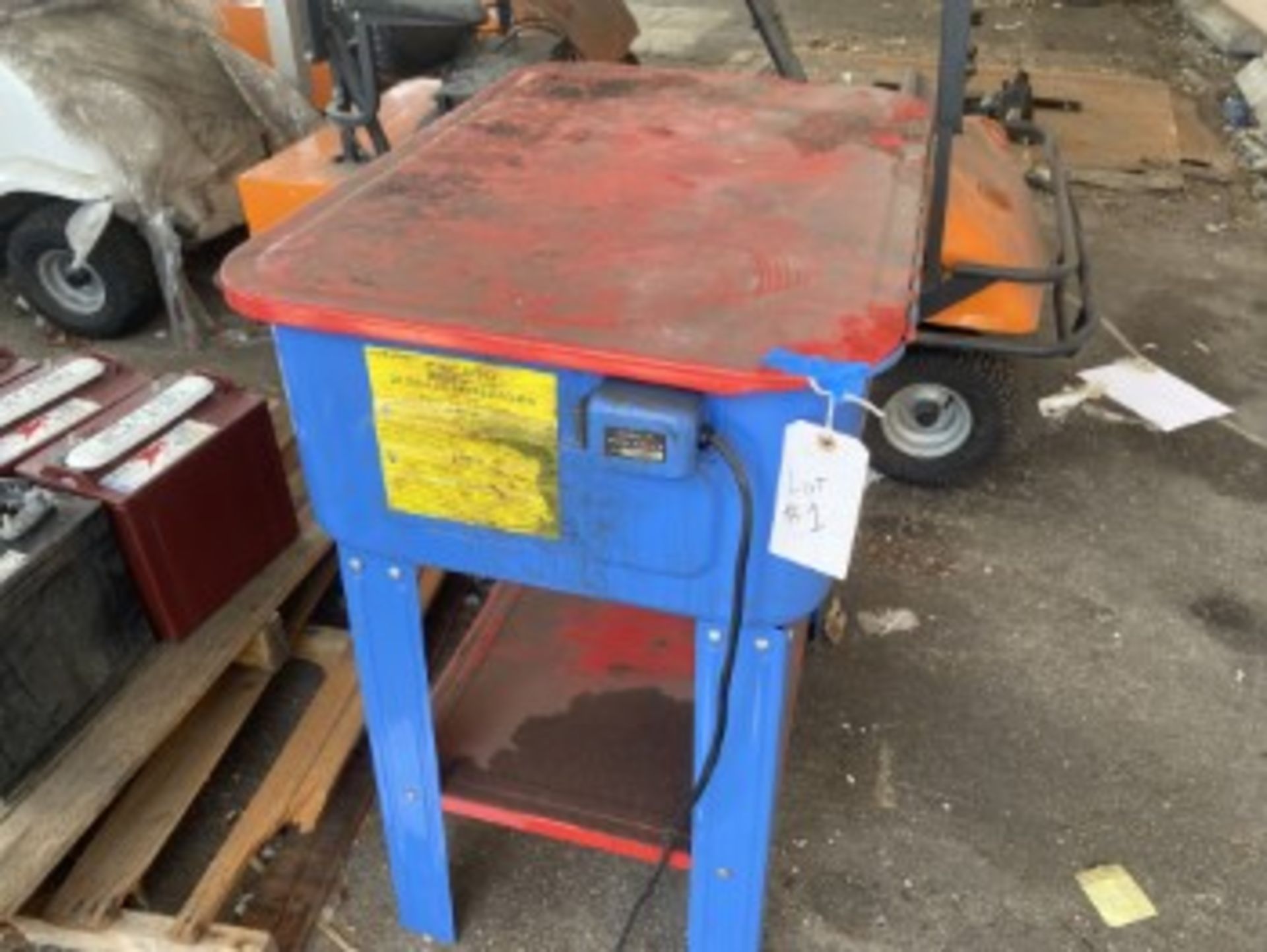 CHICAGO BLUE / RED PARTS WASHER - 20 GALLON