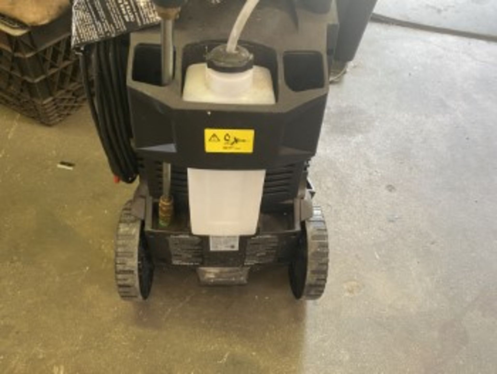 STANLEY ELECTRIC PRESSURE WASHER - 200 MAX PSI - Image 3 of 4