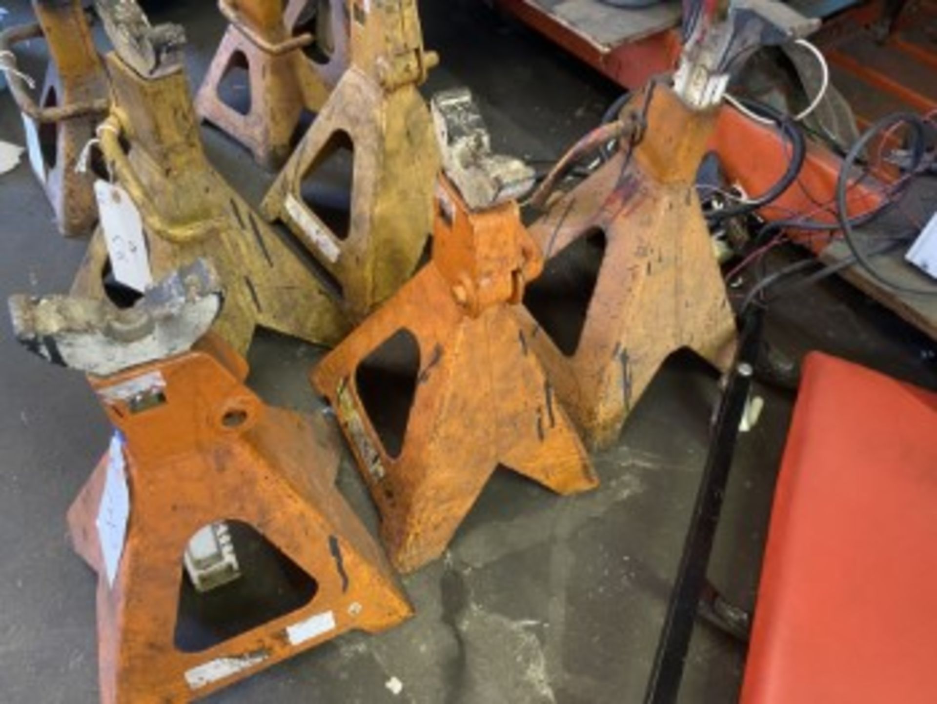 LARGE ORANGE JACK STANDS - Image 2 of 3