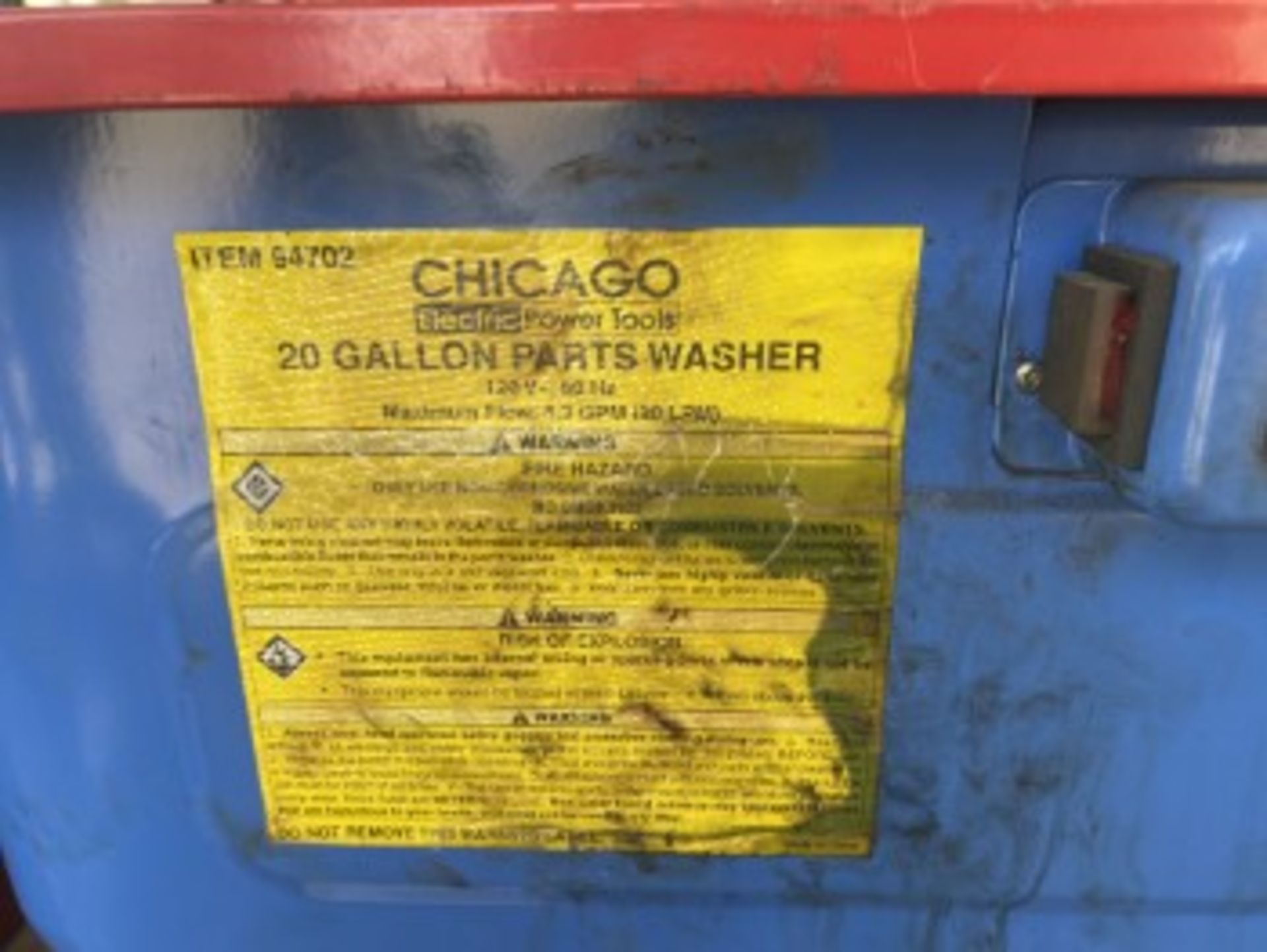 CHICAGO BLUE / RED PARTS WASHER - 20 GALLON - Image 4 of 5