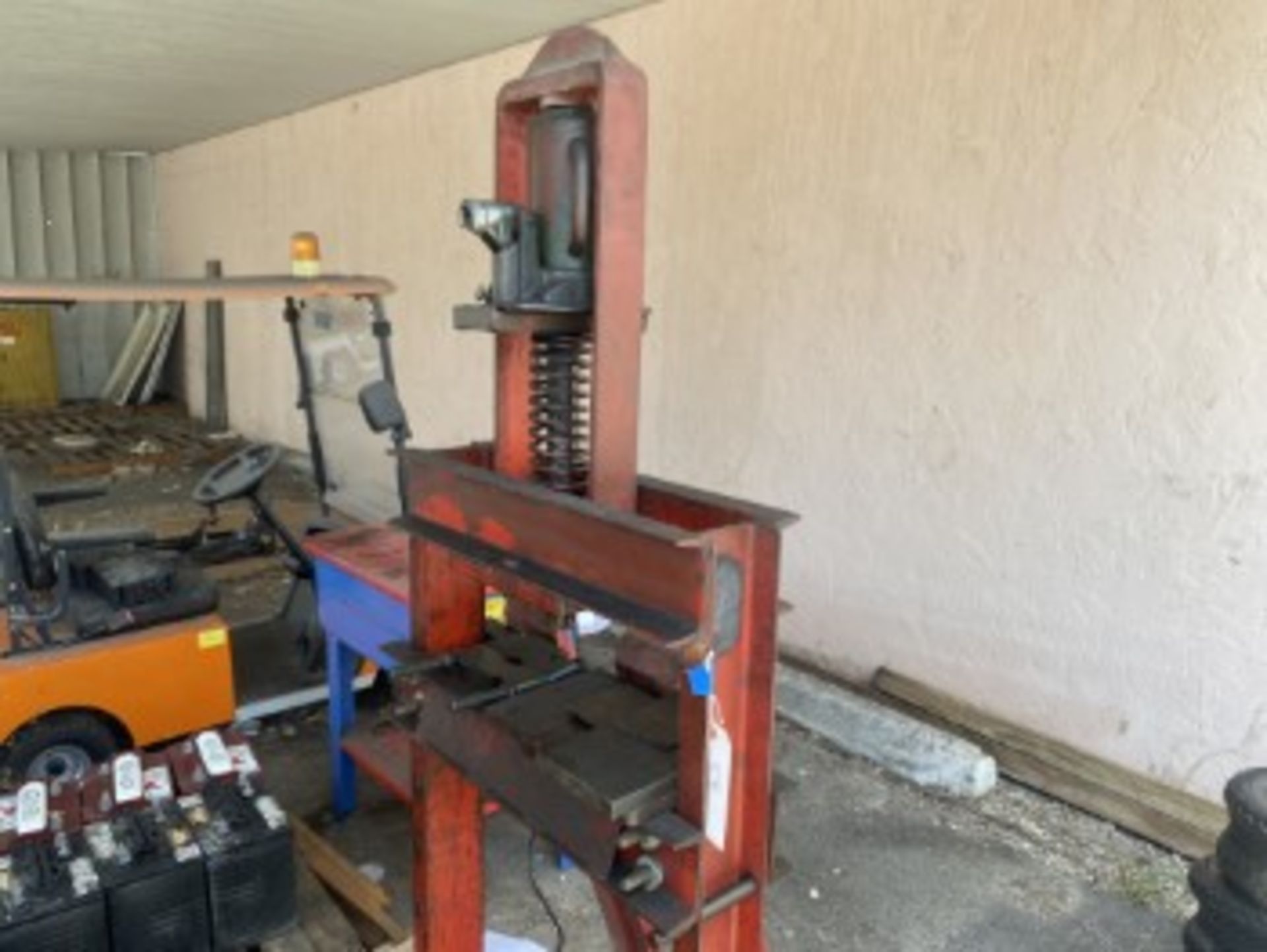 JH BENDER P112 RED HYDRAULIC BENDER - SERIAL No. 784