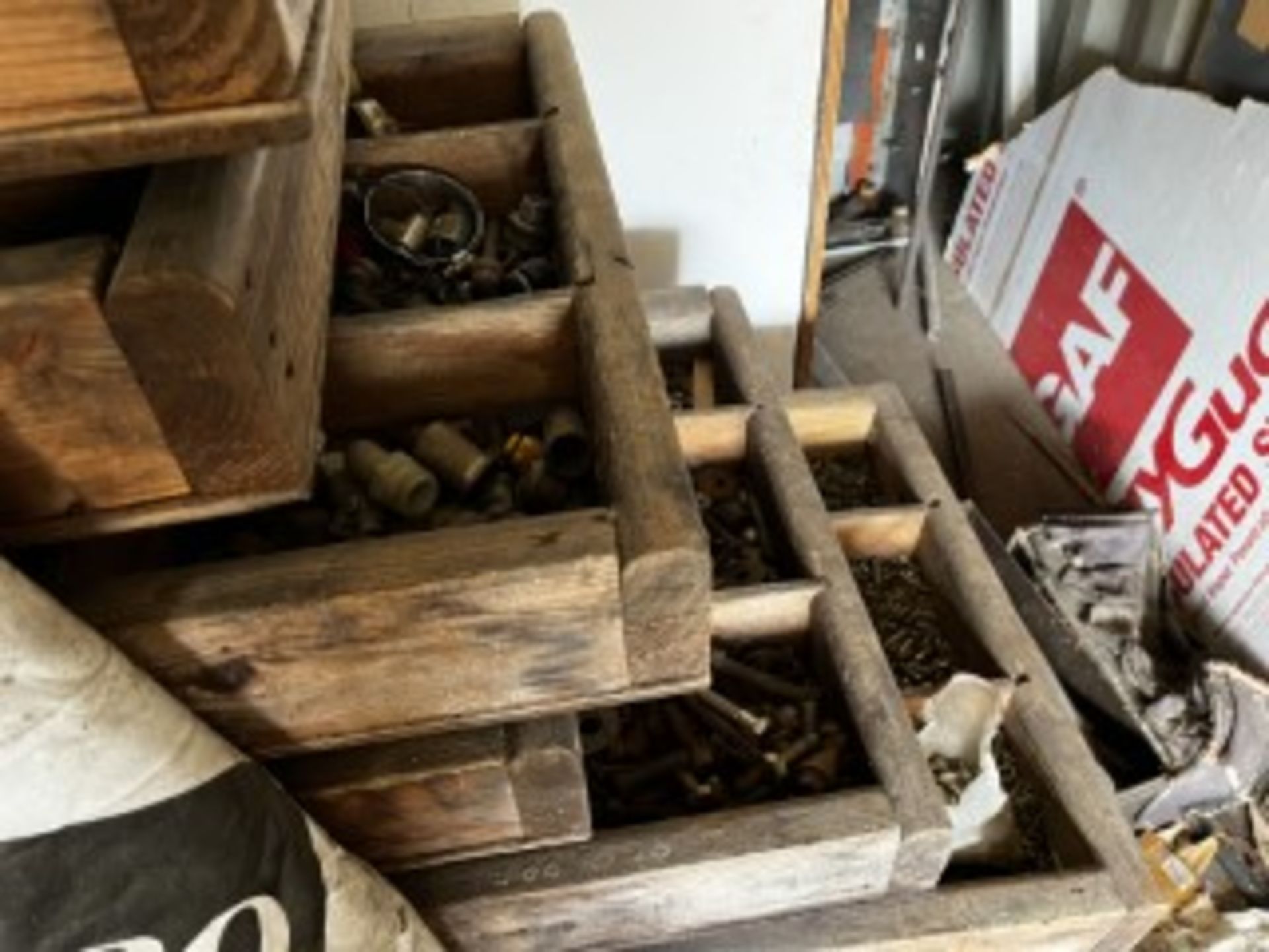 CABINET WITH CONTENTS OF 9 DRAWERS - ASSORTED HARDWARE - Image 3 of 3