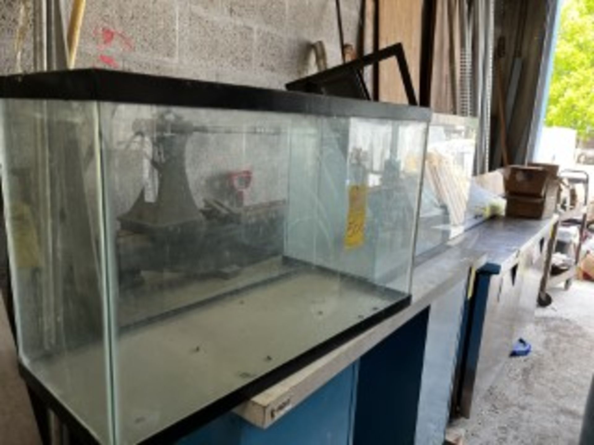 FISH TANKS - Image 2 of 2