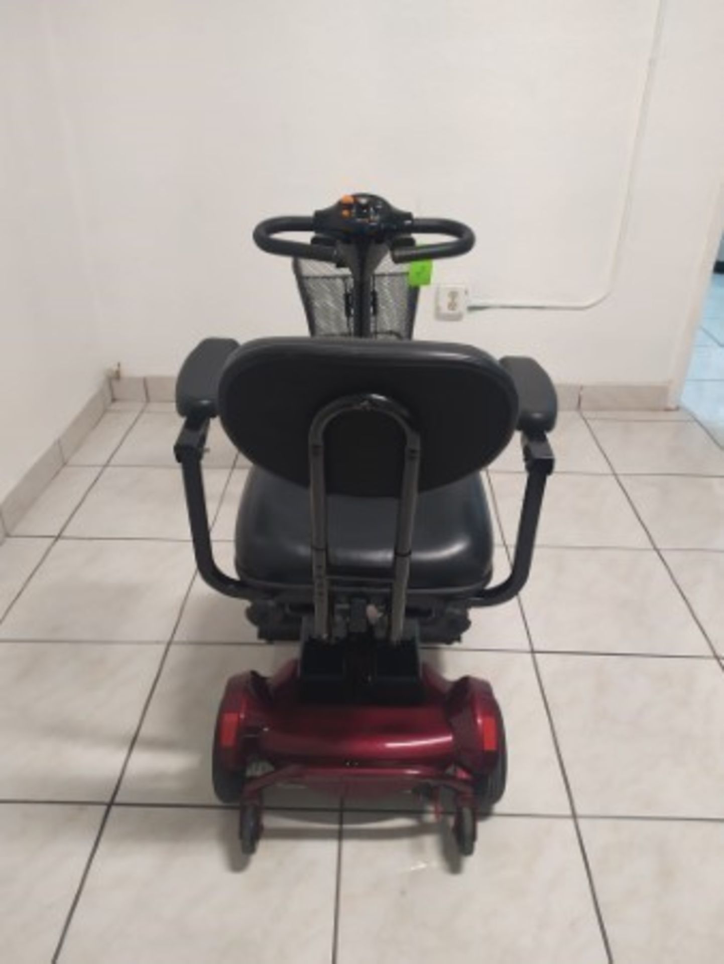 2011 DRIVE HAWK 3-WHEEL SCOOTER WITH BASKET - RED - 250LB CAPACITY - SERIAL No. 2A07090111PQ (NO CHA - Image 3 of 6