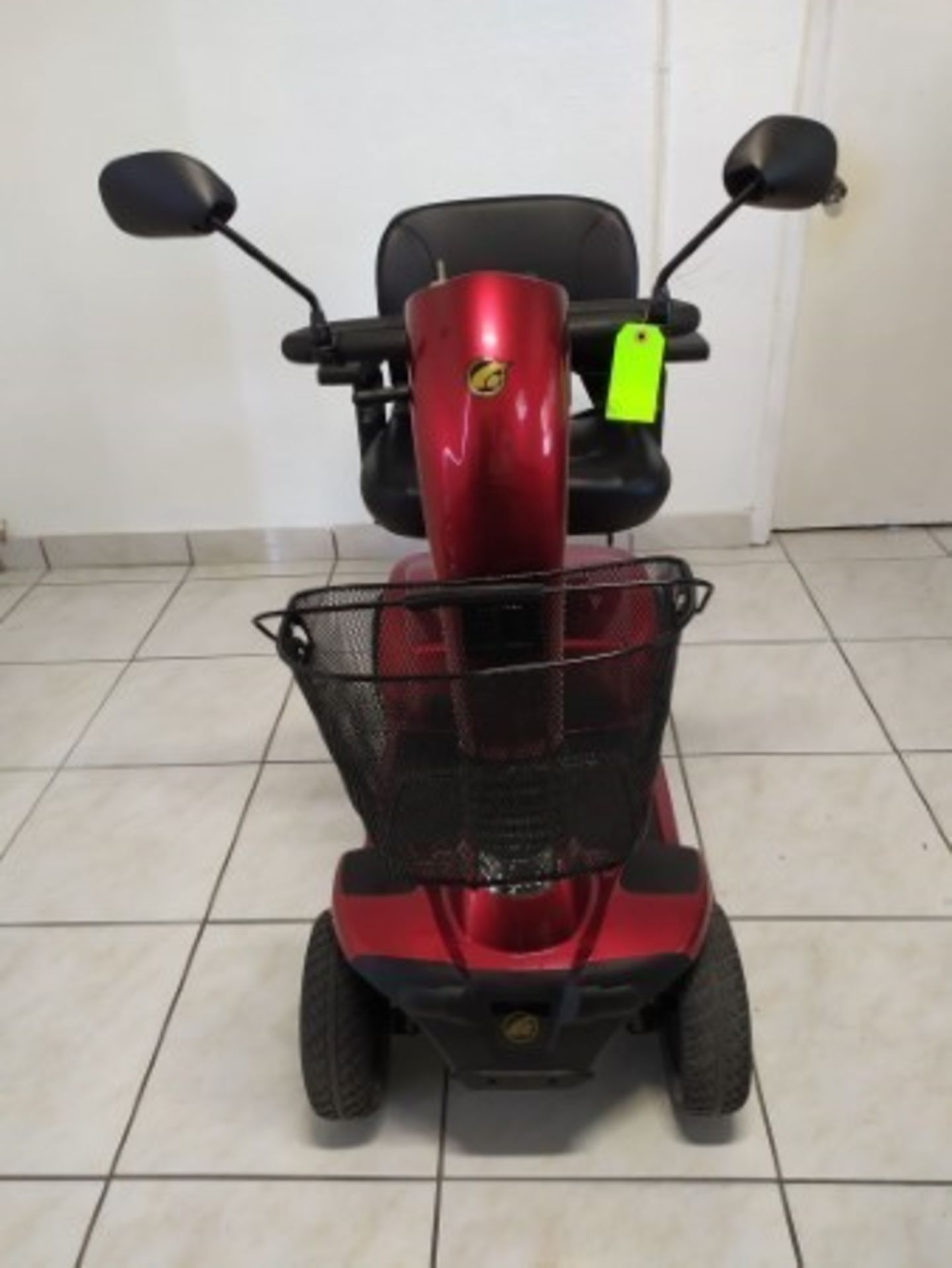 2016 GOLDEN COMPANION GC440 4-WHEEL SCOOTER WITH CHARGER & BASKET - RED - 400LB CAPACITY - SERIAL No